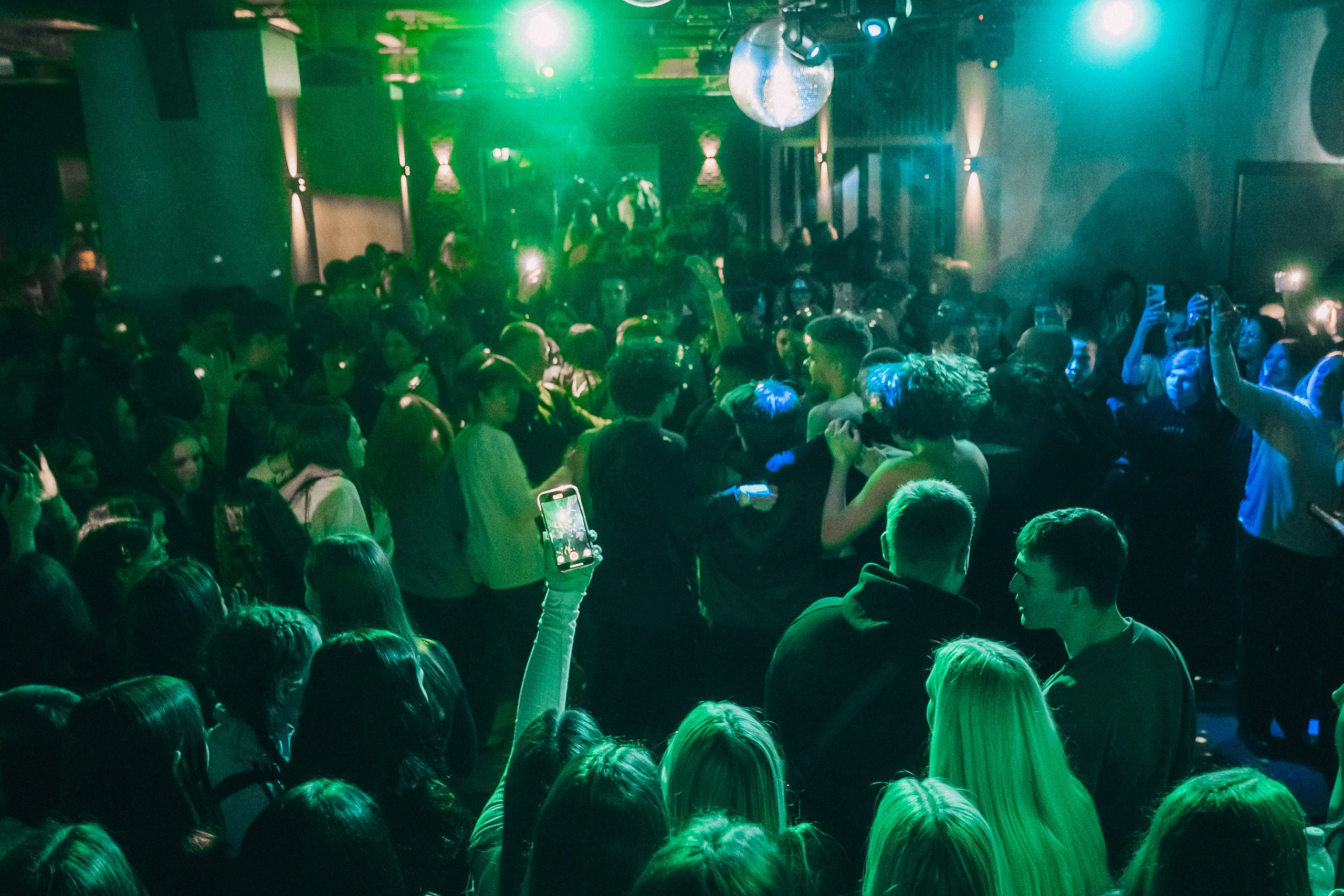 8 MARCH WOMENS DAY PARTY. Фотограф в Кемерово Владислав Шульц