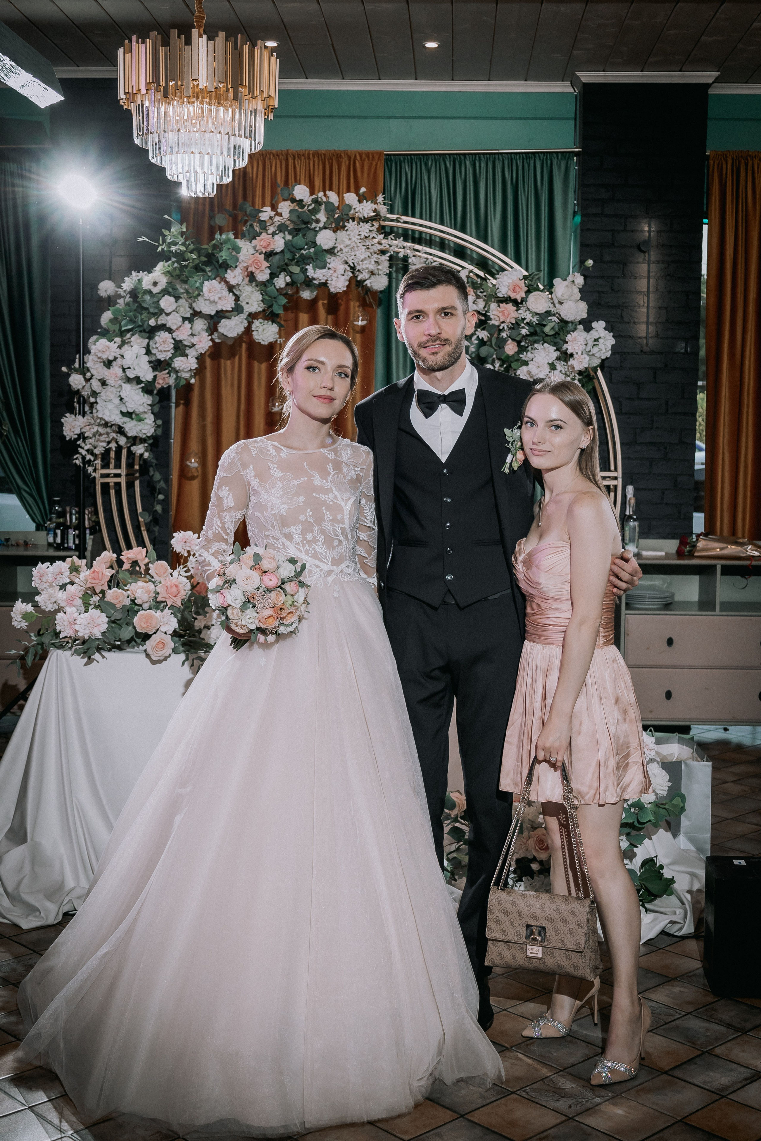 Свадебный день. Дарья и Джем. Свадебная фотография. Арина Рубах