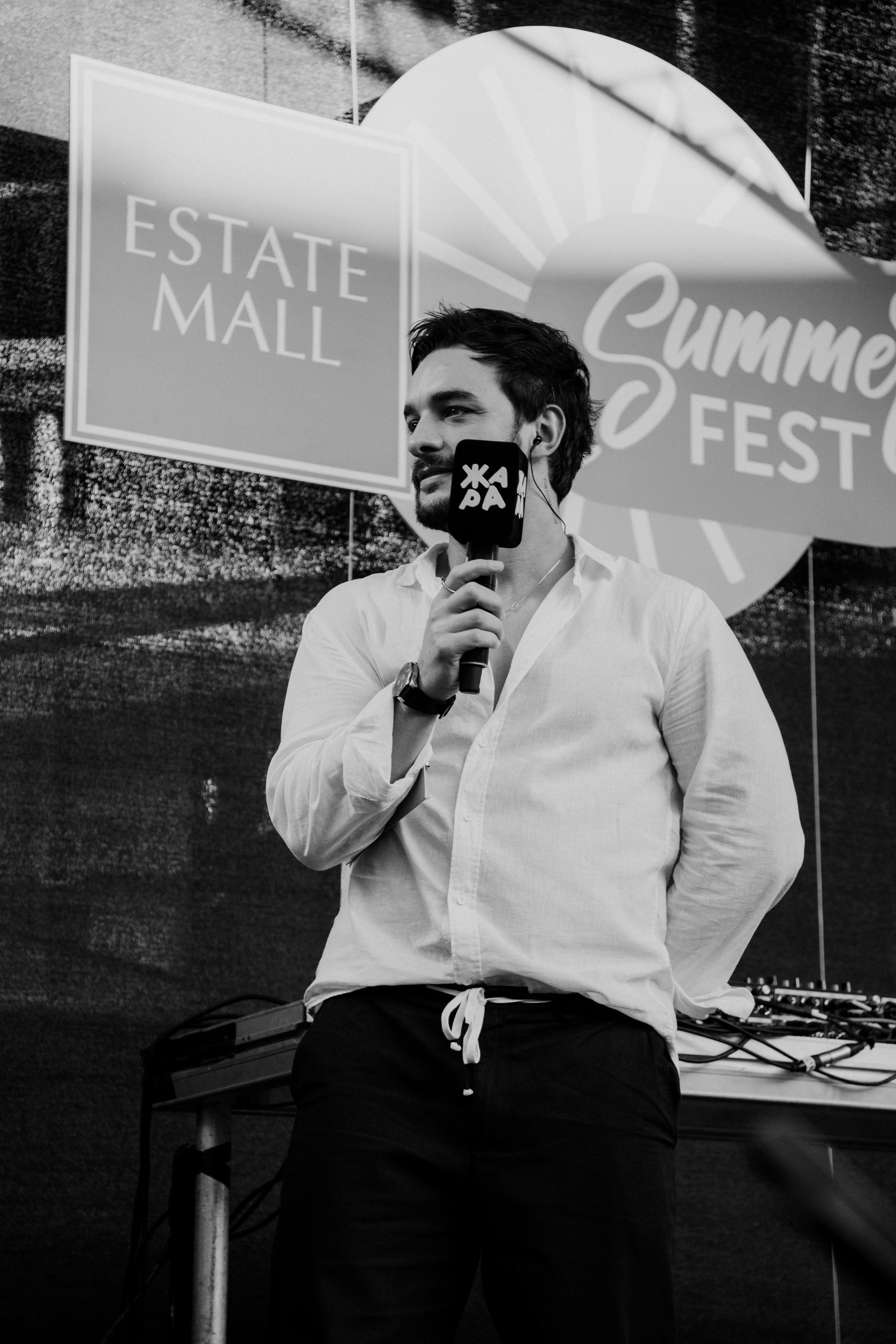 EstateMall SUMMER FEST. Бэкстейдж и репортажный фотограф в Москве Артем Онацко