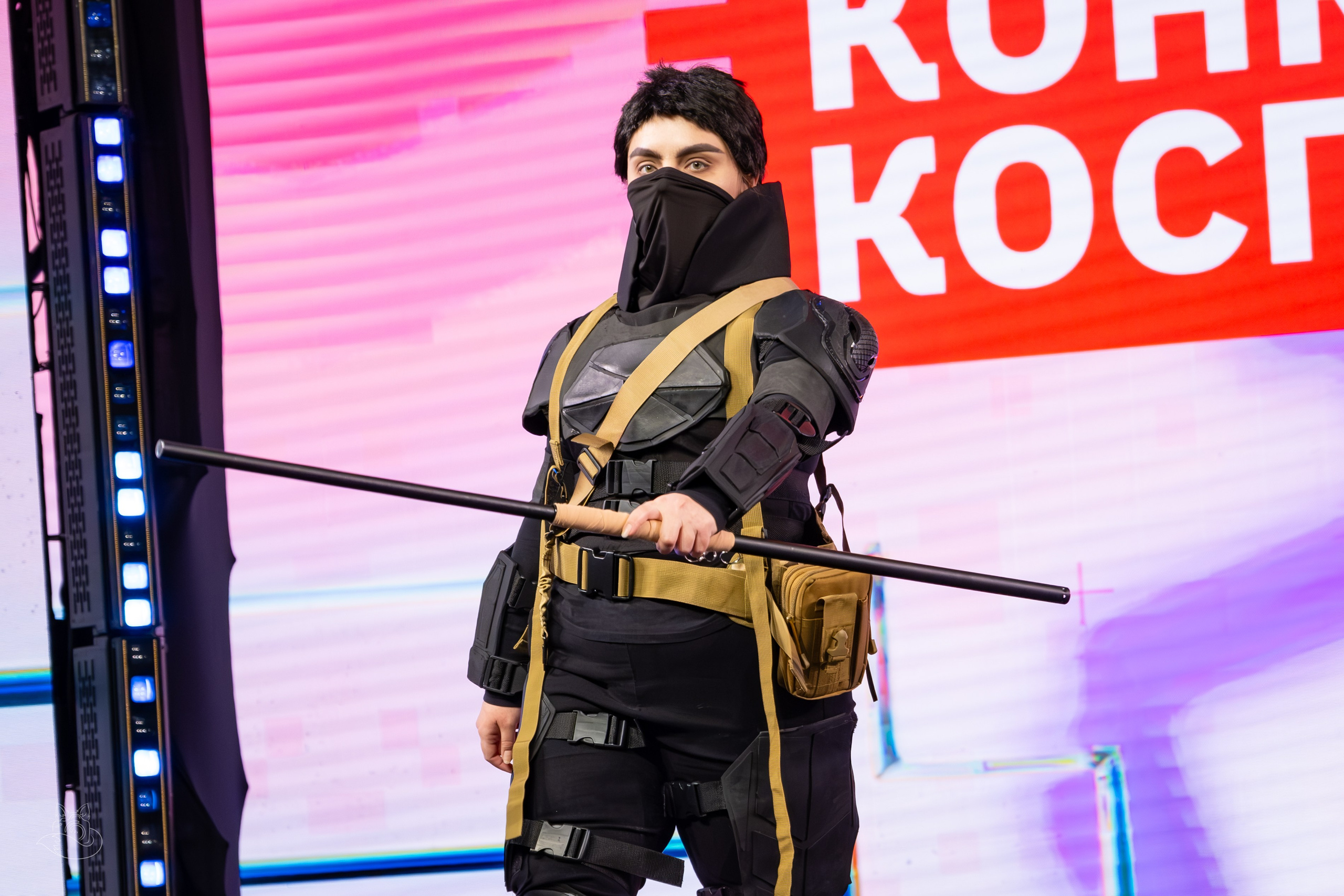 Сцена РЭД ЭКСПО 2024. Косплей фотограф