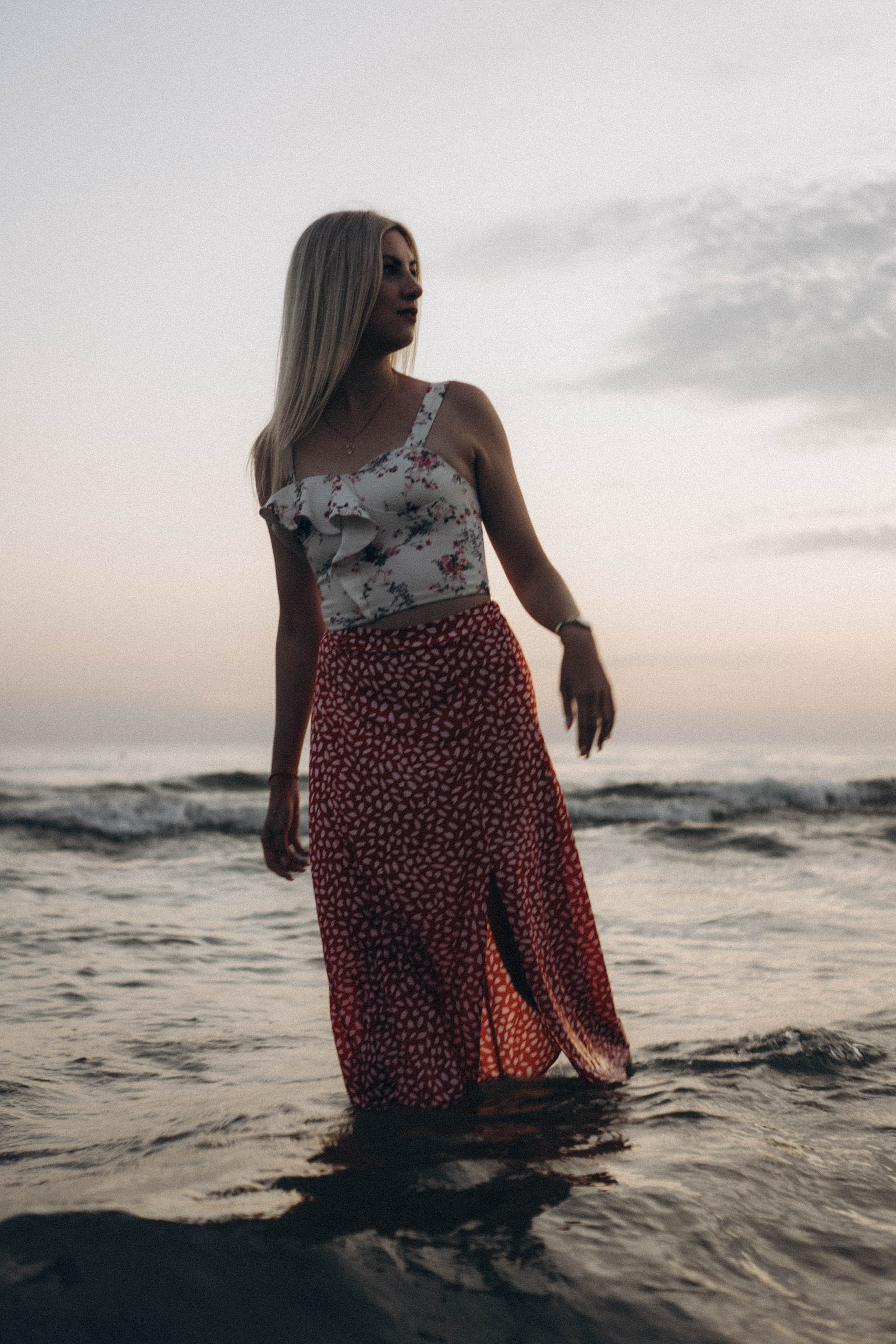 Июльский вечер на берегу черного моря. Профессиональный фотограф, Санкт-Петербург — Виктория Богомолова