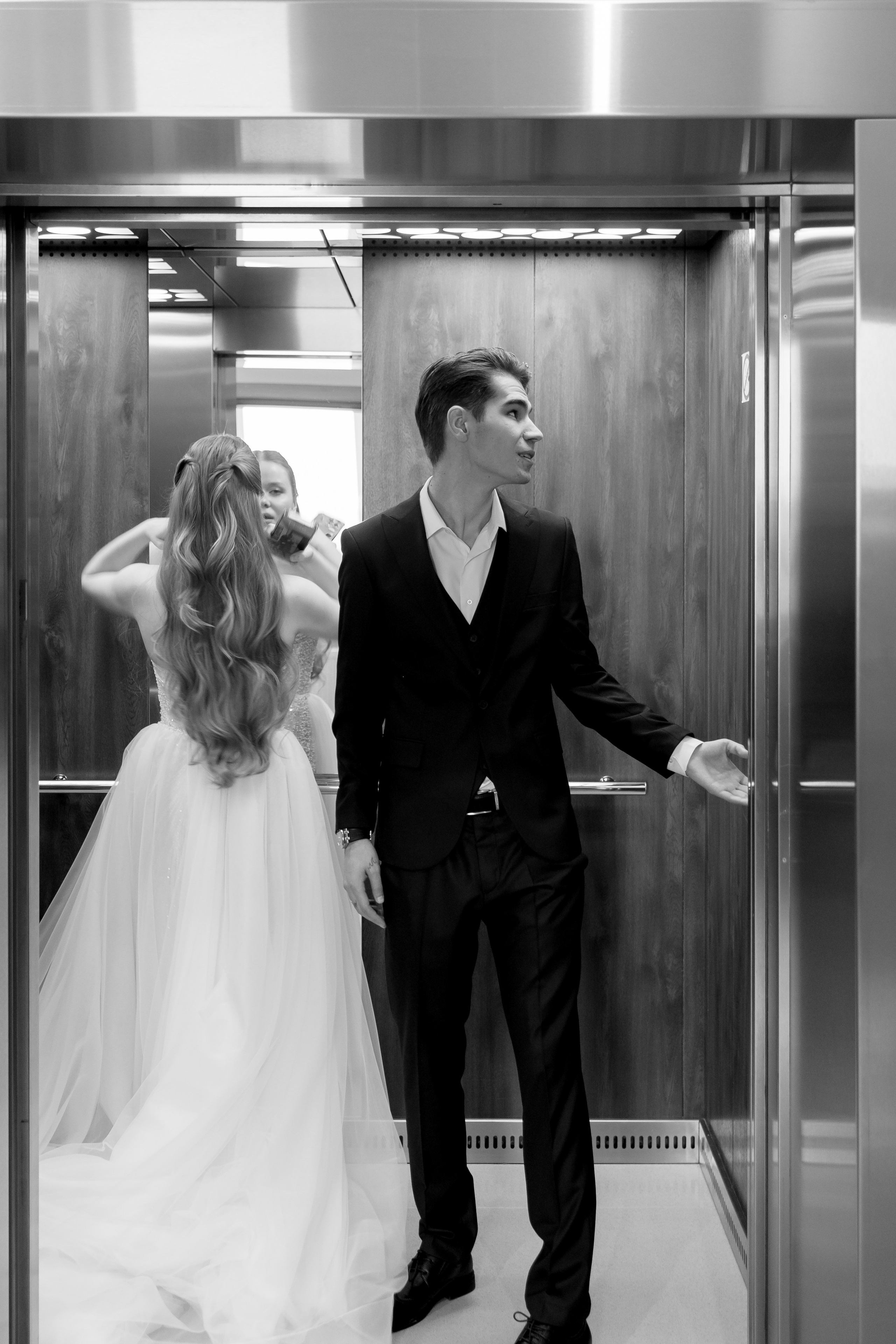 СВАДЕБНАЯ СЬЕМКА СБОРОВ В ОТЕЛЕ И ВЫЕЗД НА ЦЕРЕМОНИЮ (СНЯТО В СИБИРЕ В НИЖНЕВАРТОВСКЕ)М. Профессиональный фотограф, Санкт-Петербург — Виктория Богомолова