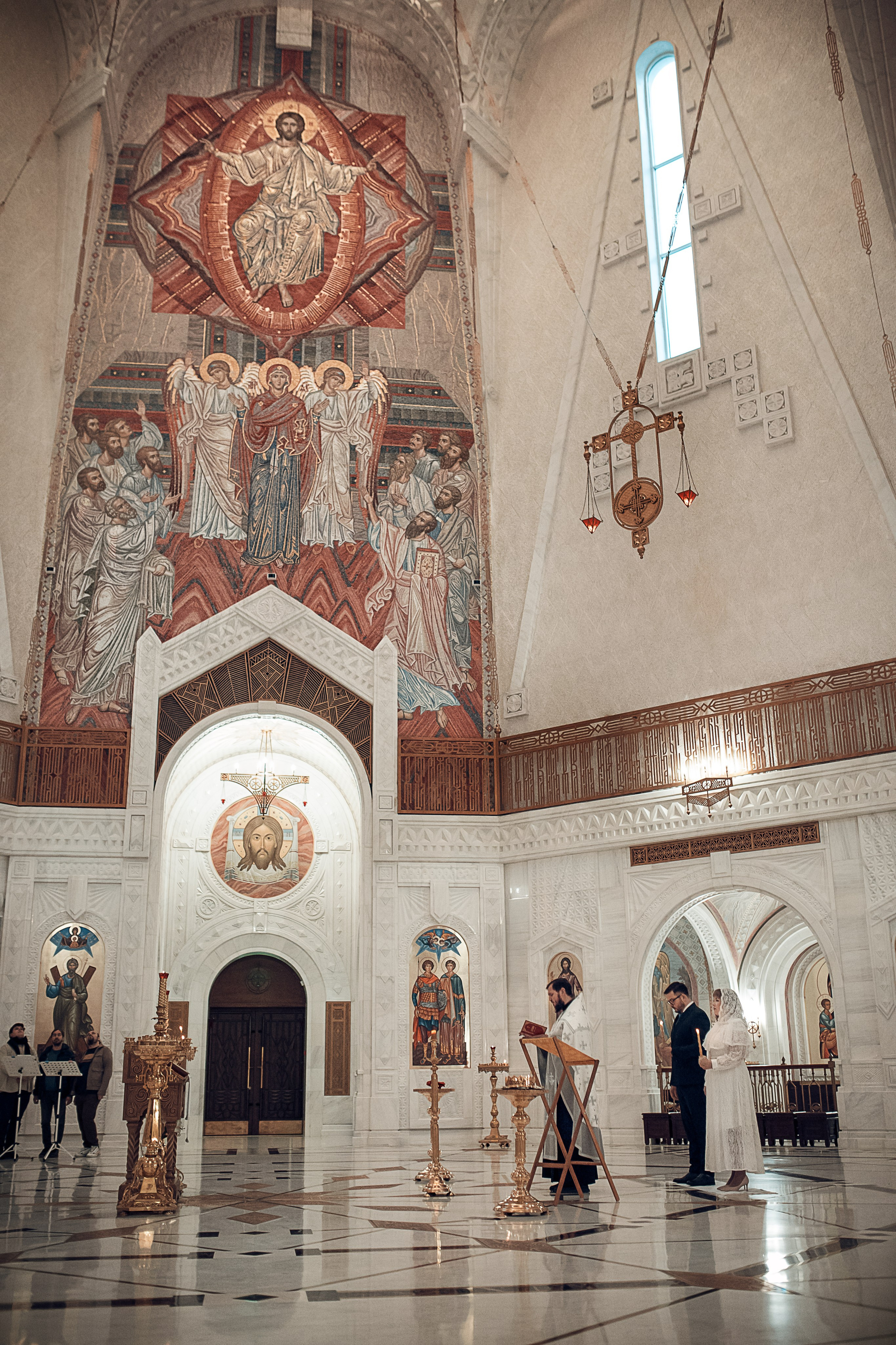 Венчание Ольги и&nbsp;Игоря в&nbsp;храме Святого Равноапостольного князя Владимира