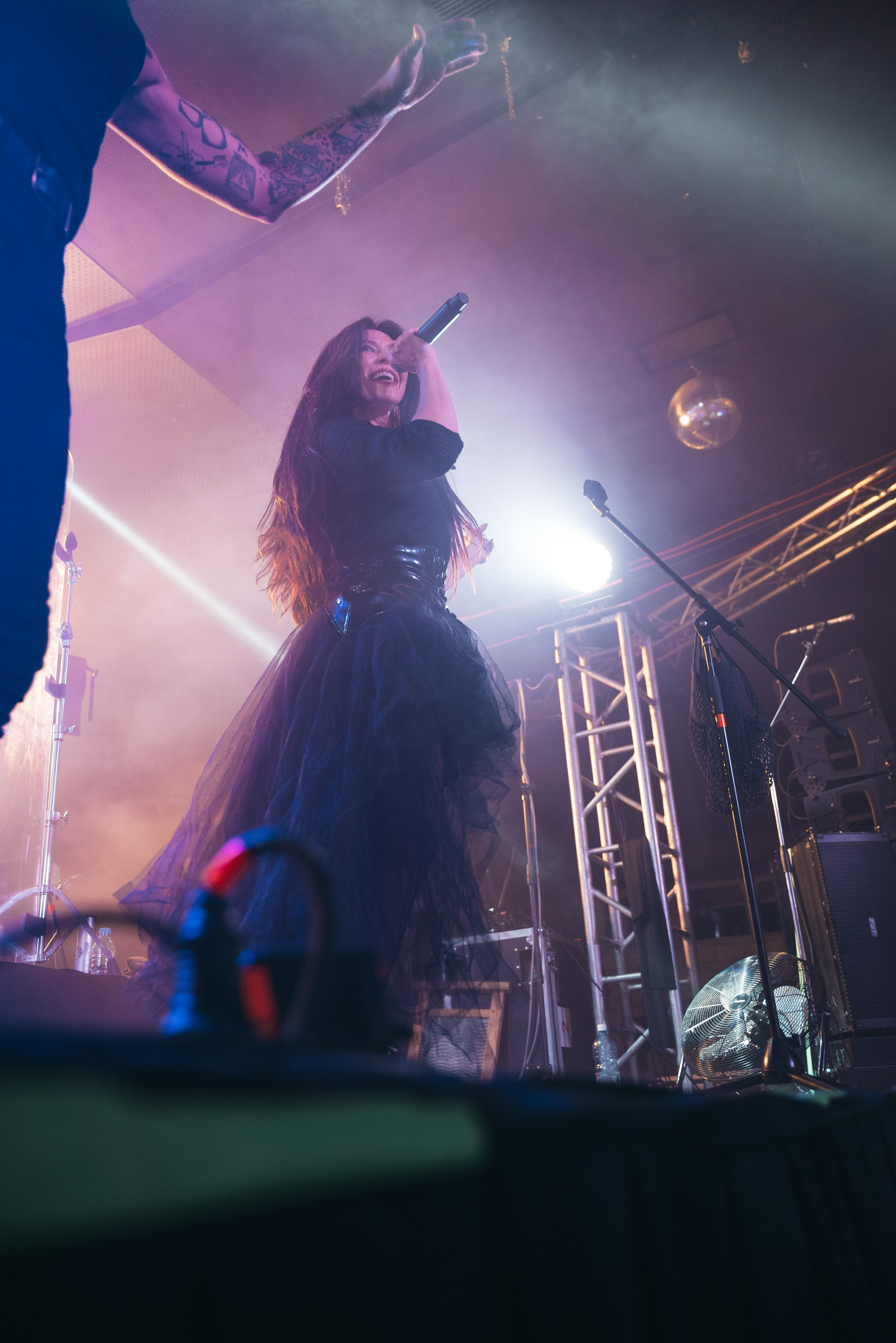 Концерт группы «The Hatters» 4.04.24. Репортажный и свадебный фотограф в Сургуте