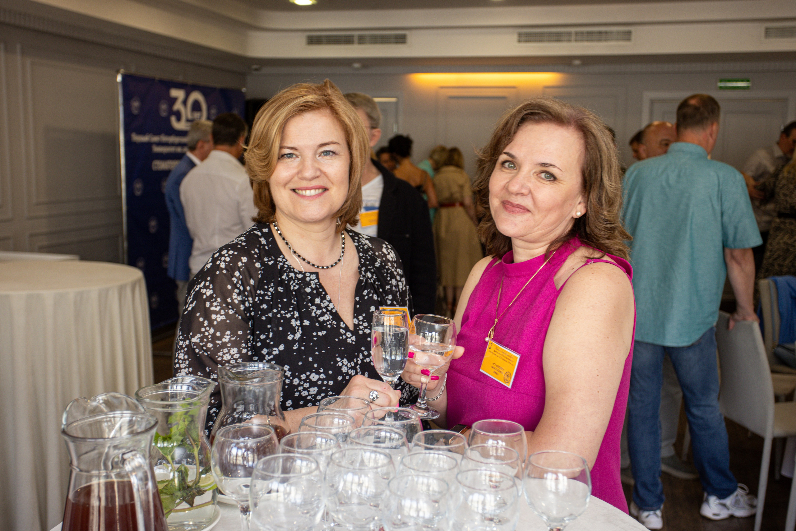 Встреча выпускников. Стоматологи СПб. Семейный фотограф в Вышнем Волочке — Ульяна Иванова | Фотосессии для всей семьи