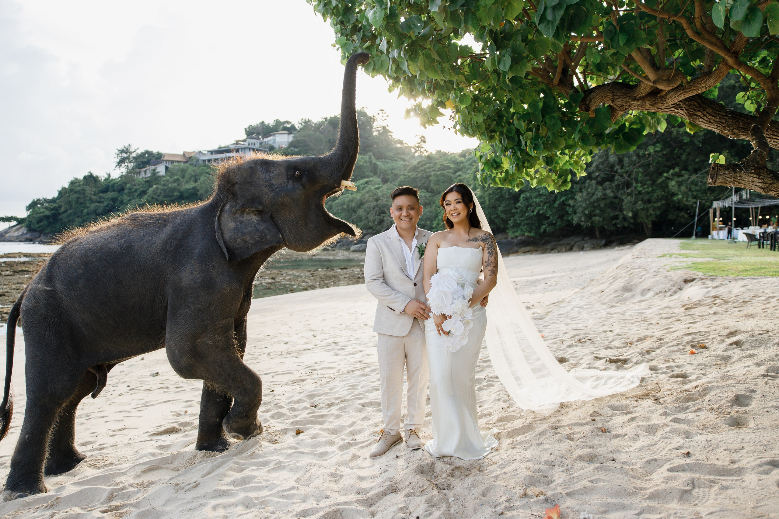 Wedding in Phuket at the Thavorn Hotel. Photographer in Phuket. Photographer Thailand