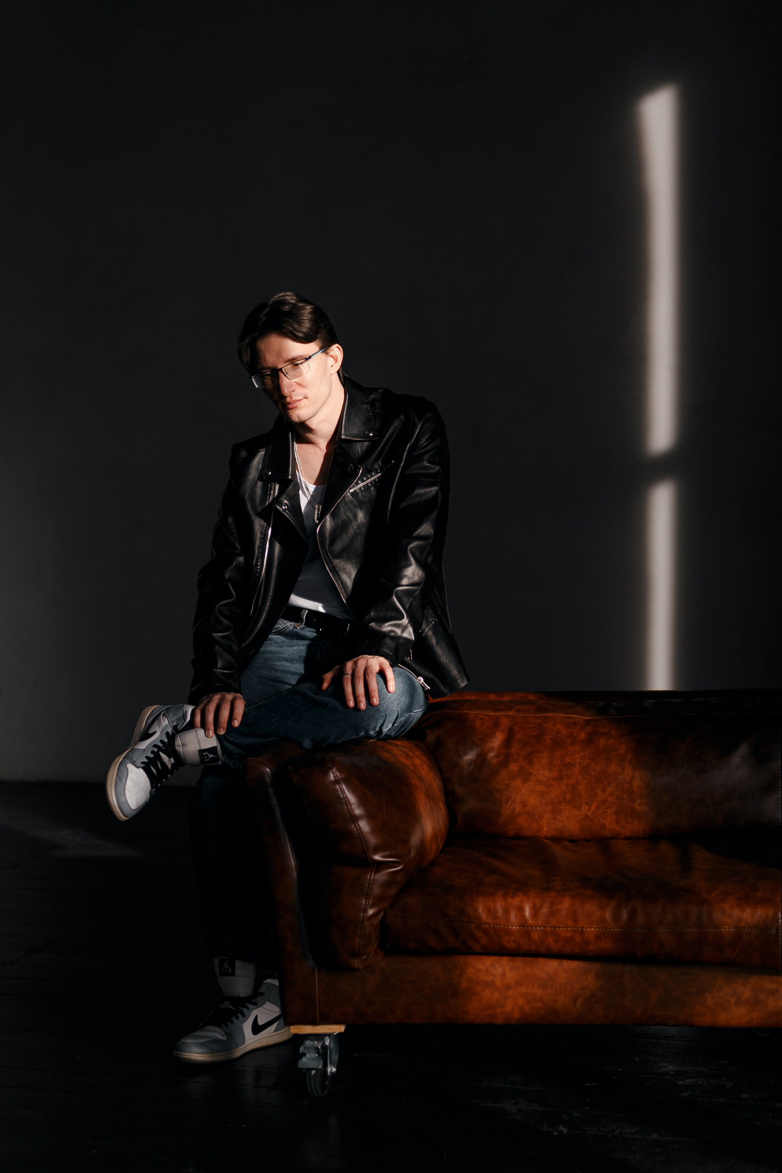 Настроение «Одеть кожанку» / Widestudio. Фотограф в  г. Новосибирск