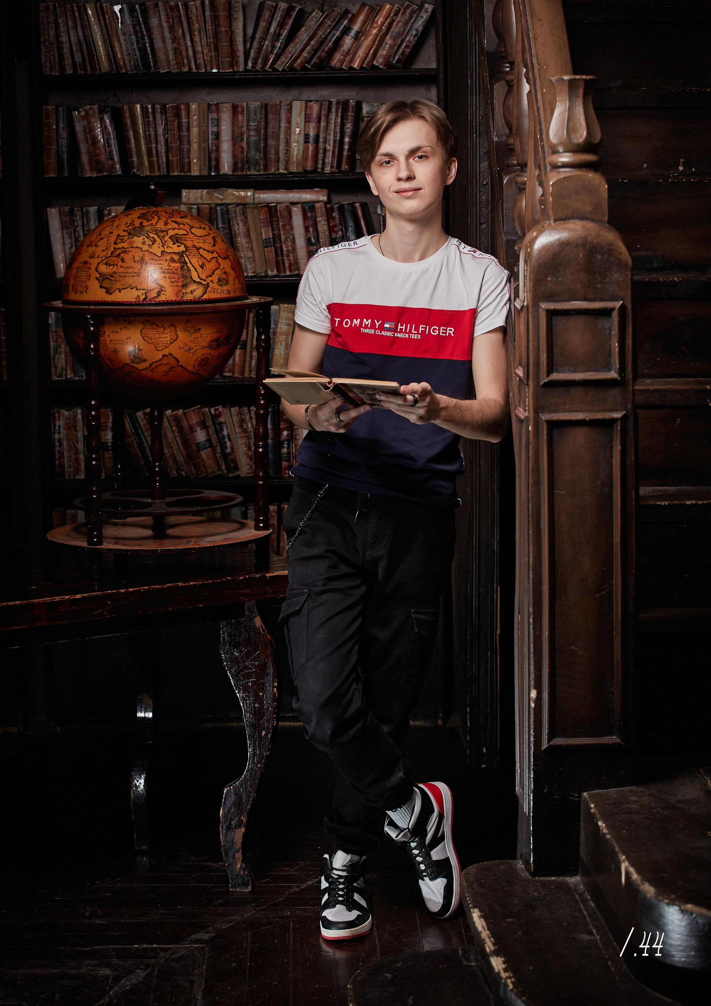 Студия Школьной Фотографии — стильные и современные выпускные альбомы