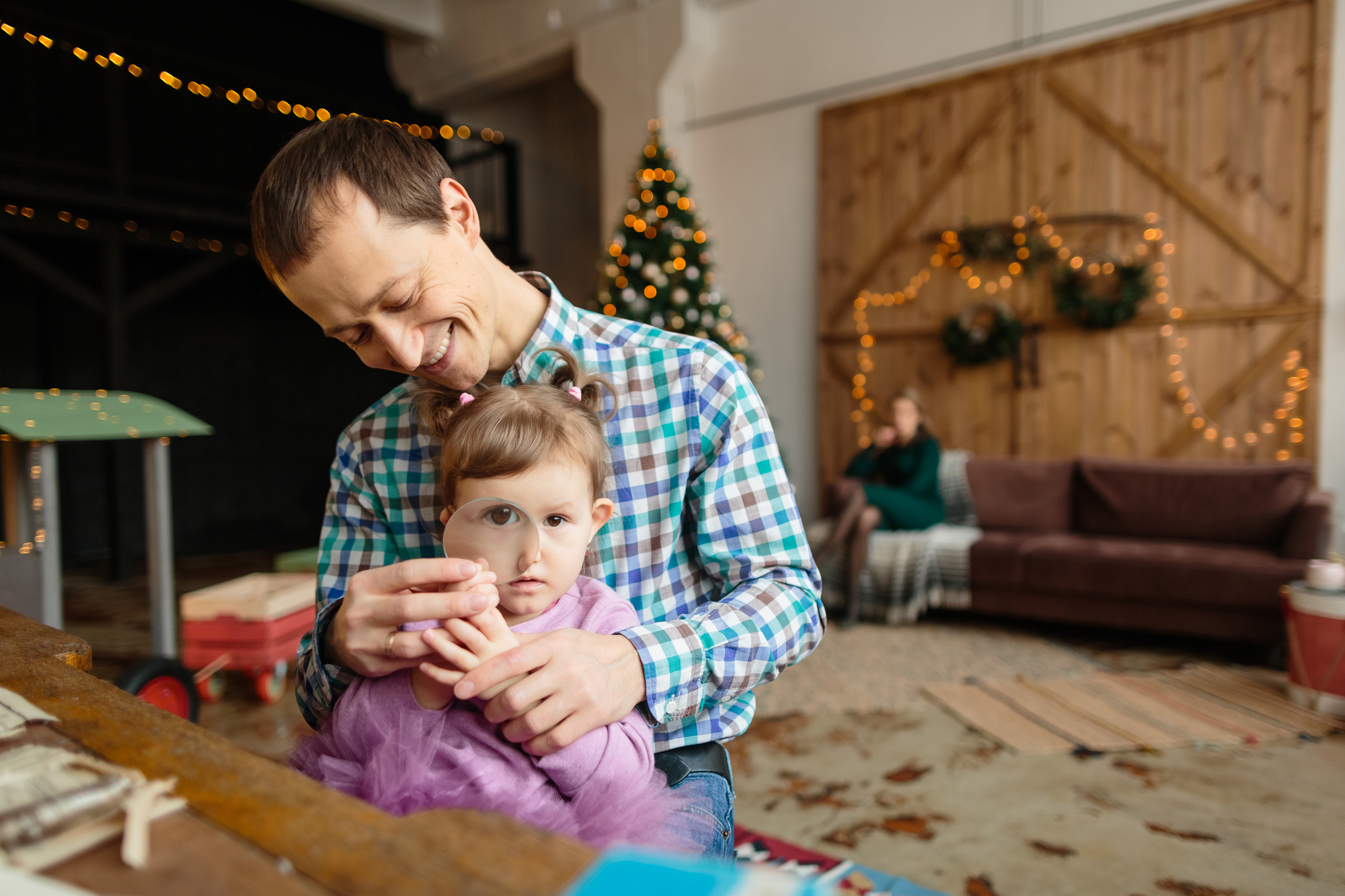 Традиционная семейная фотосессия на Новый год в фотостудии Екатеринбур. Свадебный и семейный фотограф Ксения Шекк Екатеринбург