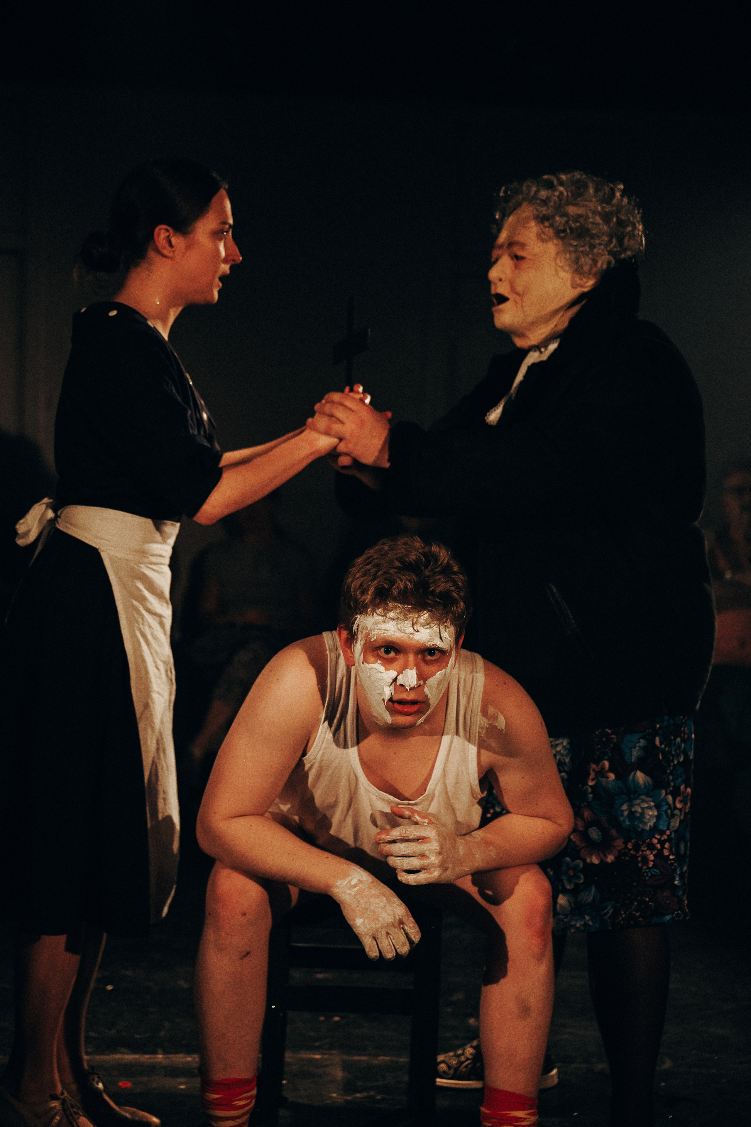 «Продаются детские ботиночки, неношенные». Профессиональный фотограф в Санкт-Петербурге Александр Волосенцев