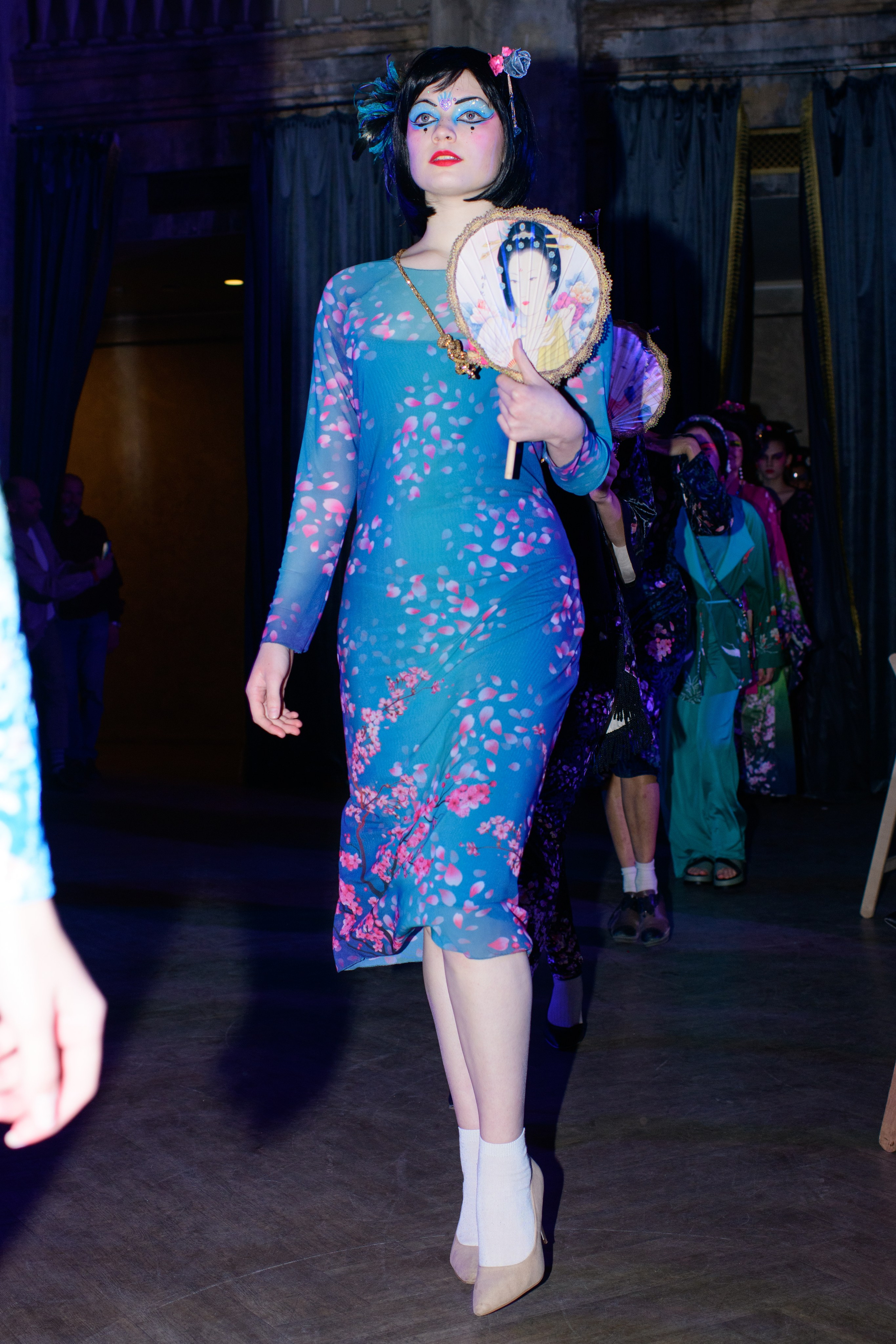 Репортаж модного показа «Люди брендов». Организация и проведение фотосъемок в Санкт-Петербурге. Фотограф Смирягин Илья