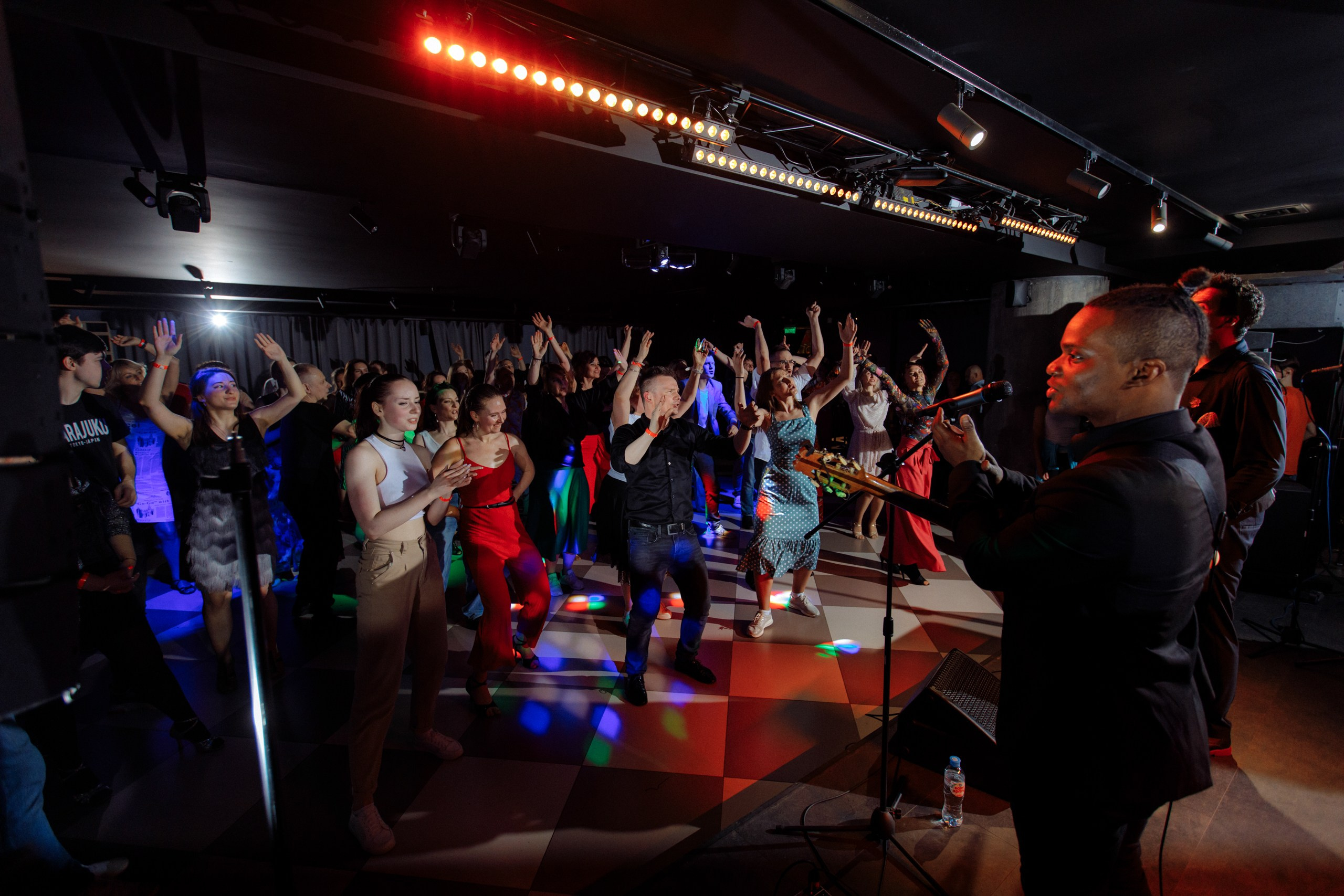 ISALSА. Вечеринка в школе танцев. Свадебный фотограф в Ярославле Анастасия Архипова