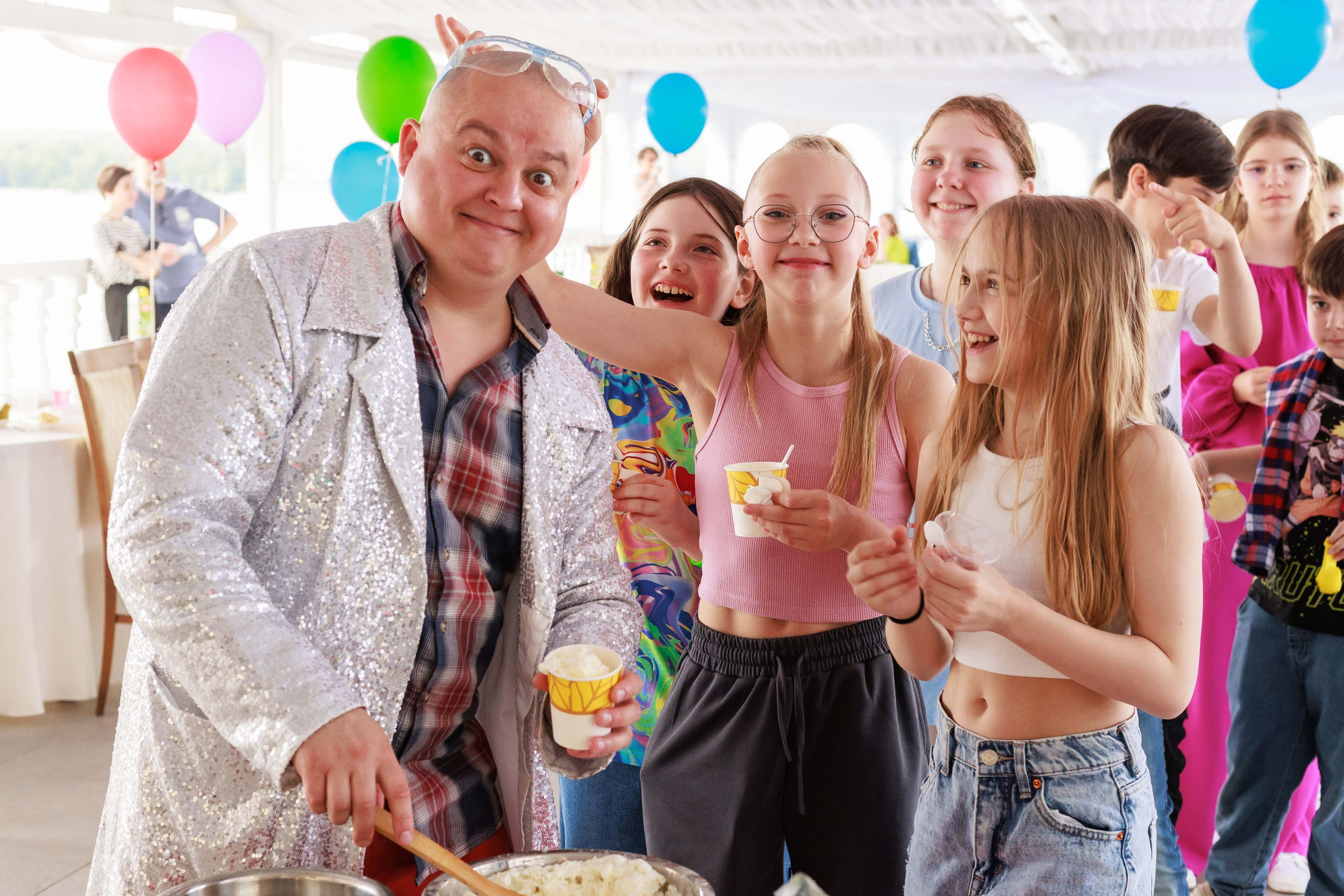 Выпускной 4 класс. Фотограф в Москве Дмитрий Емельянов