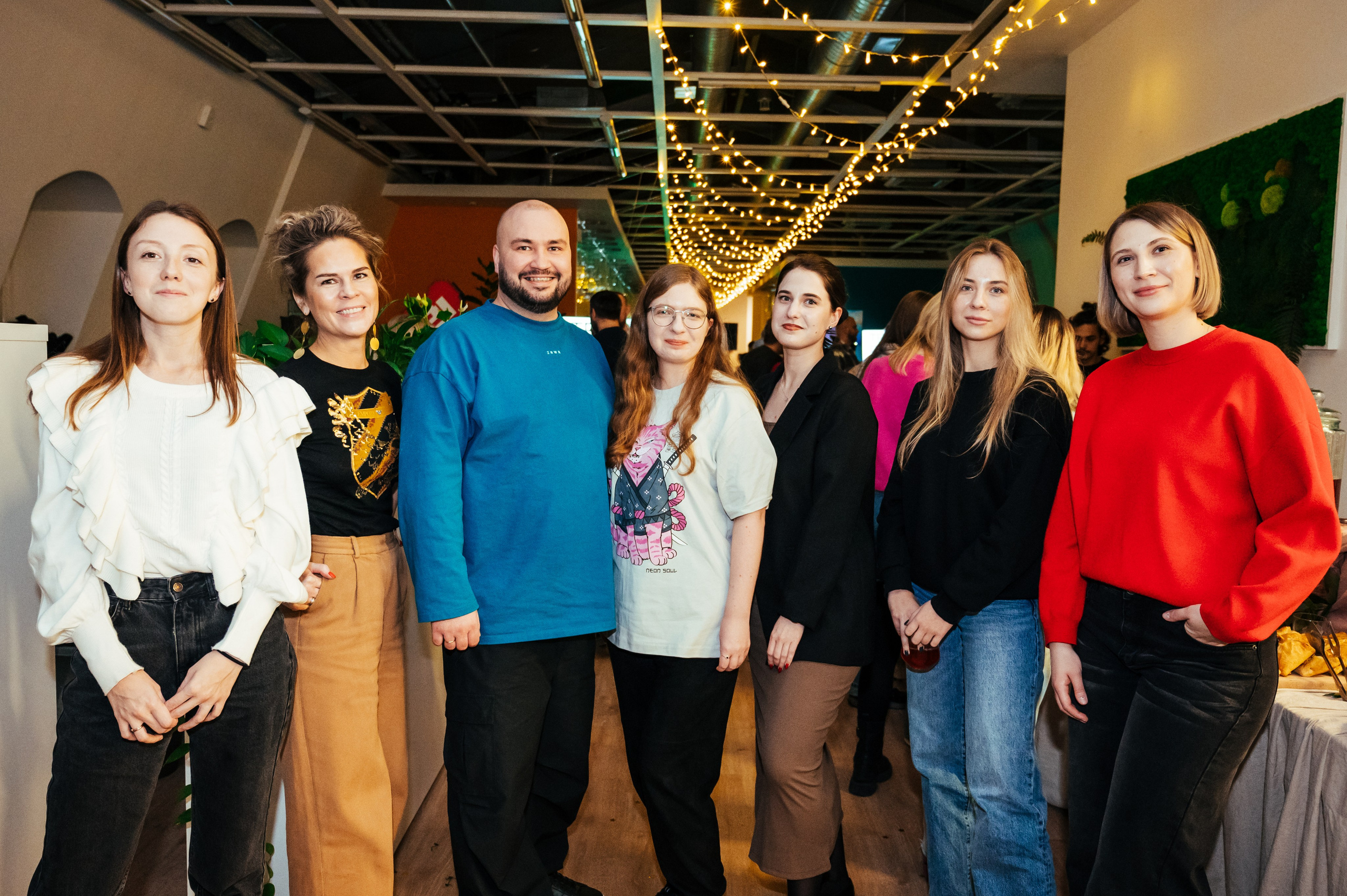 Фотосъёмка корпоратива в офисе в Санкт-Петербурге. Анастасия Петрович фотограф, фотокорреспондент в Москве и Санкт-Петербурге. Фотосъёмка репортажа, мероприятия, корпоративная съёмка, контент