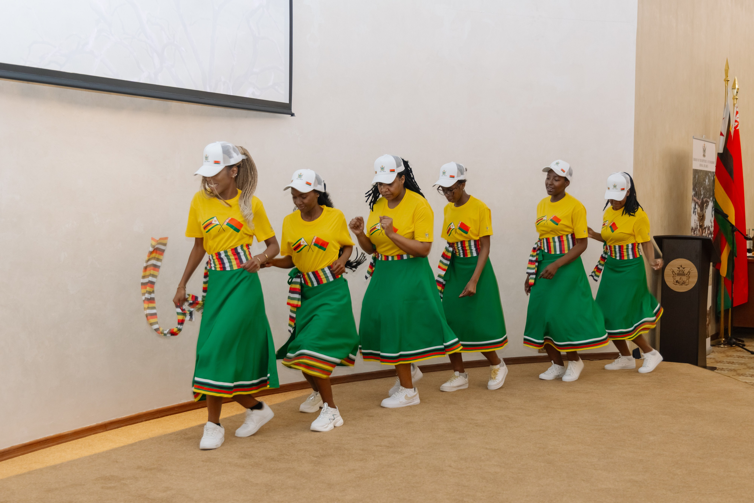 Фотосъемка делегации Посольства Зимбабве в Минске. Свадебный фотограф в Минске/Беларуси Сергей Спиридонов