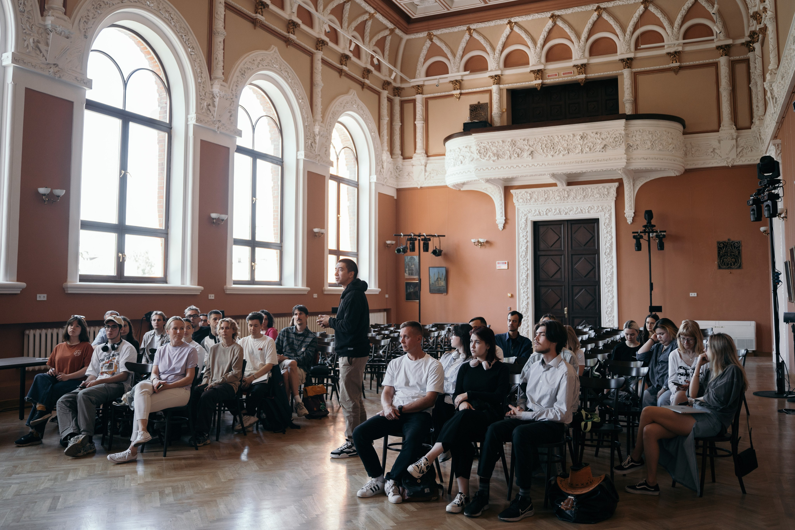 Лекция лаборатории ДОК. Репортажный фотограф в Казани Виктория Трунова