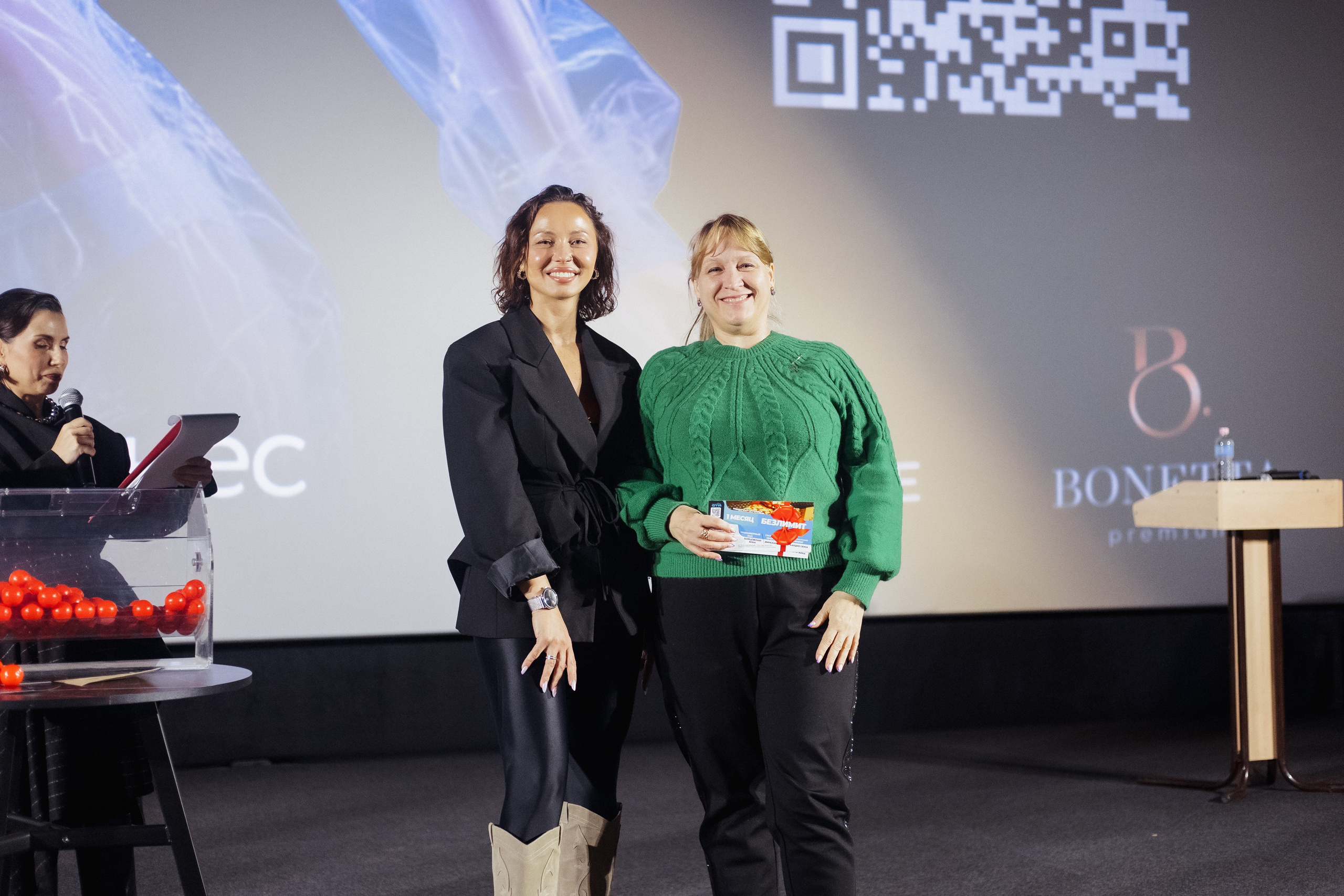 ФЭШН КОНФА. СВОИ. ФОТООТЧЕТЫ-СОБЫТИЯ-МЕСТА