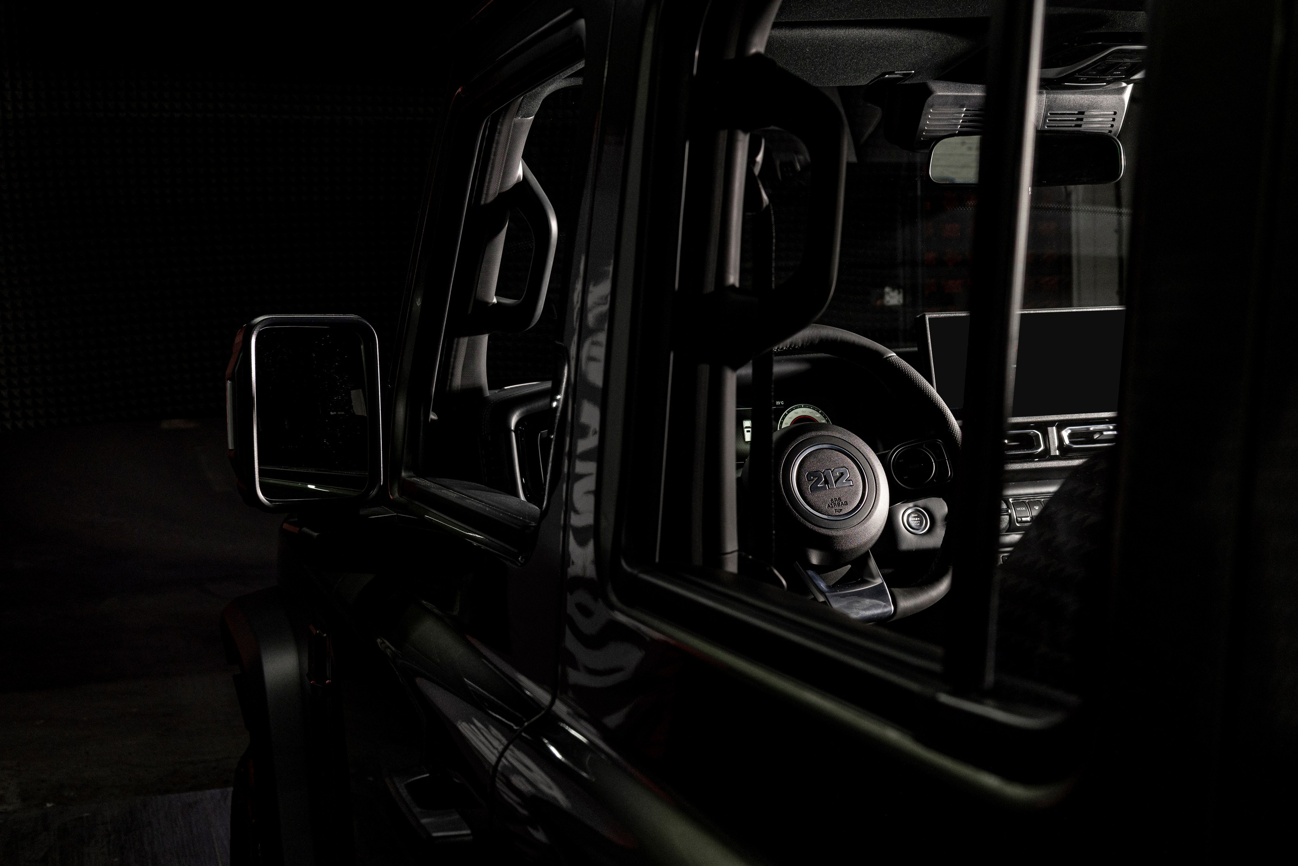 Фотосессия с мотоциклами и автомобилями. Предметный фотограф в Москве и Московской области