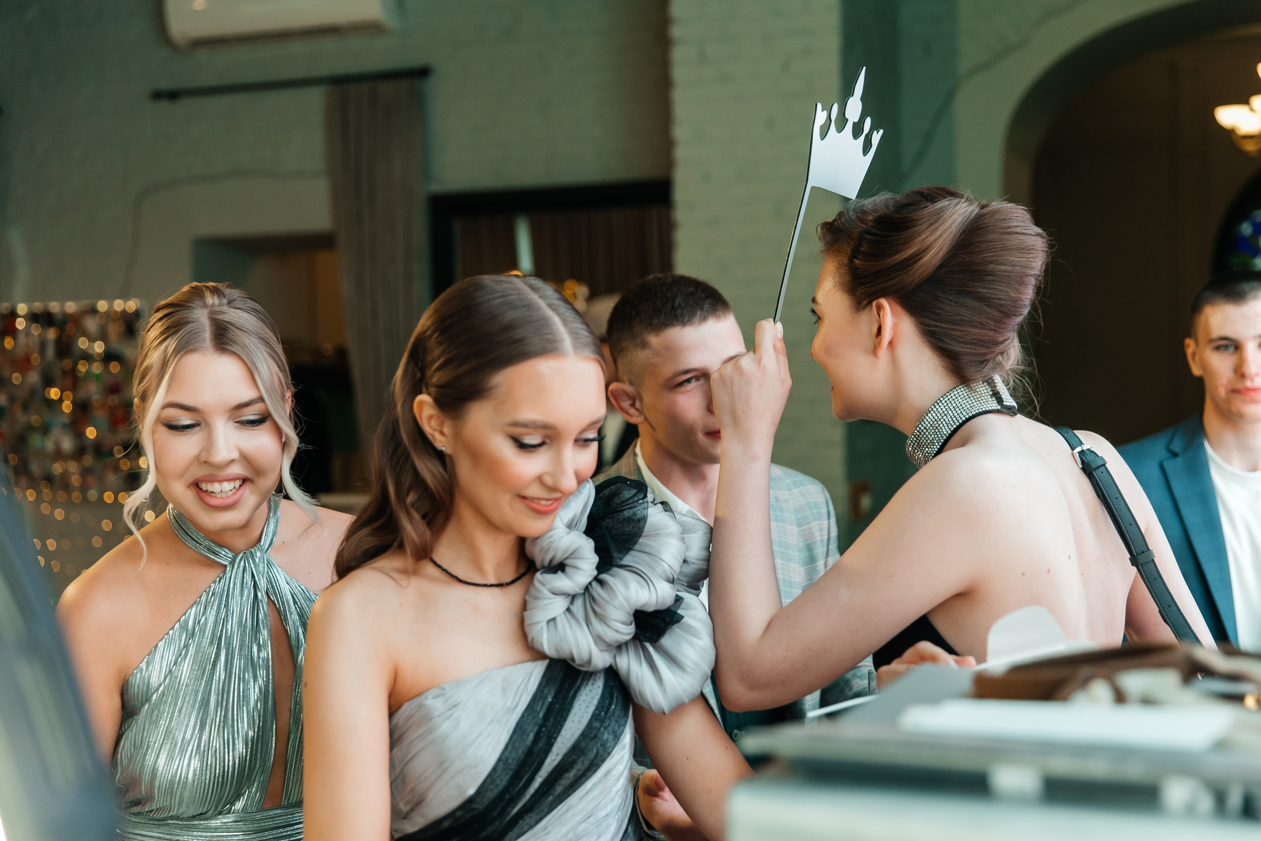 2023-06-23 Выпускной МБОУ СОШ № 10. Фотограф в Красноярске