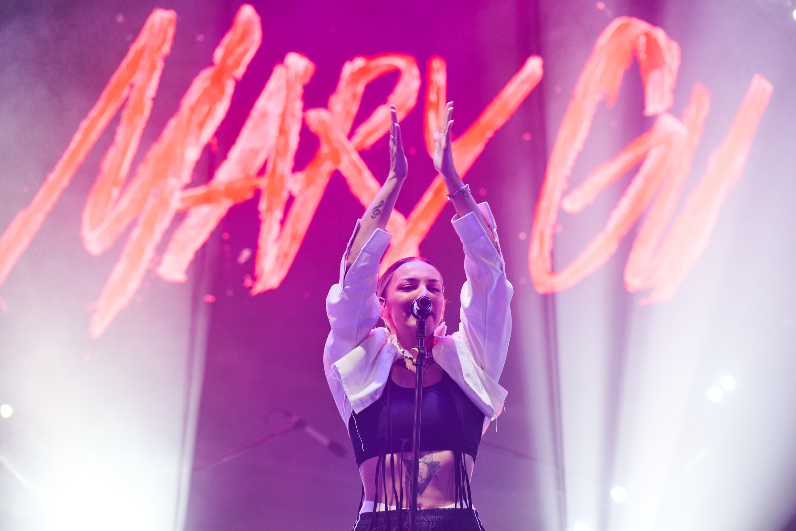 Концерт Mary Gu. Профессиональный репортажный фотограф Инесса Иминова