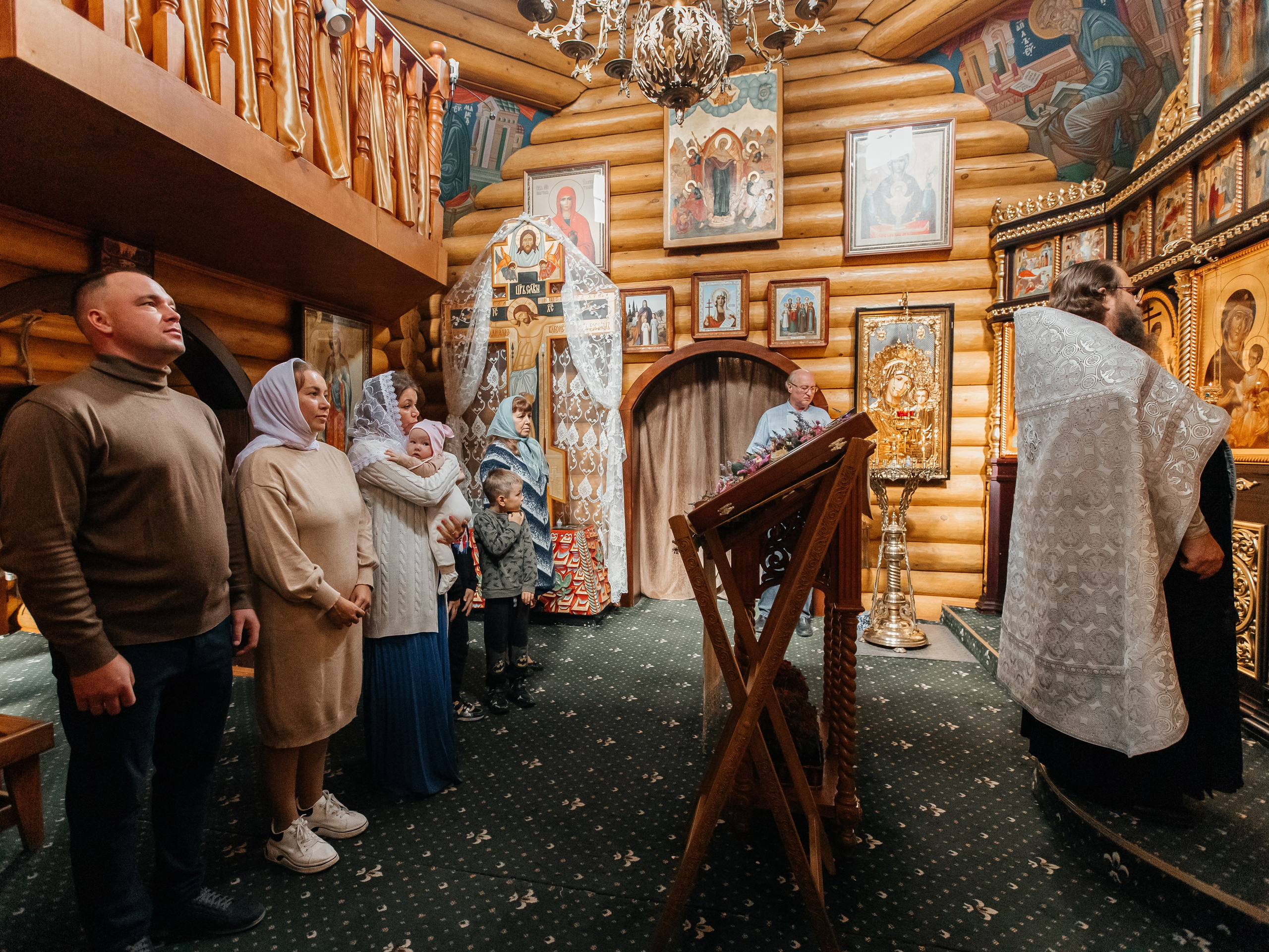 Крещение Викуси. Семейный и детский фотограф в  г. Екатеринбурге Холодова Юлия