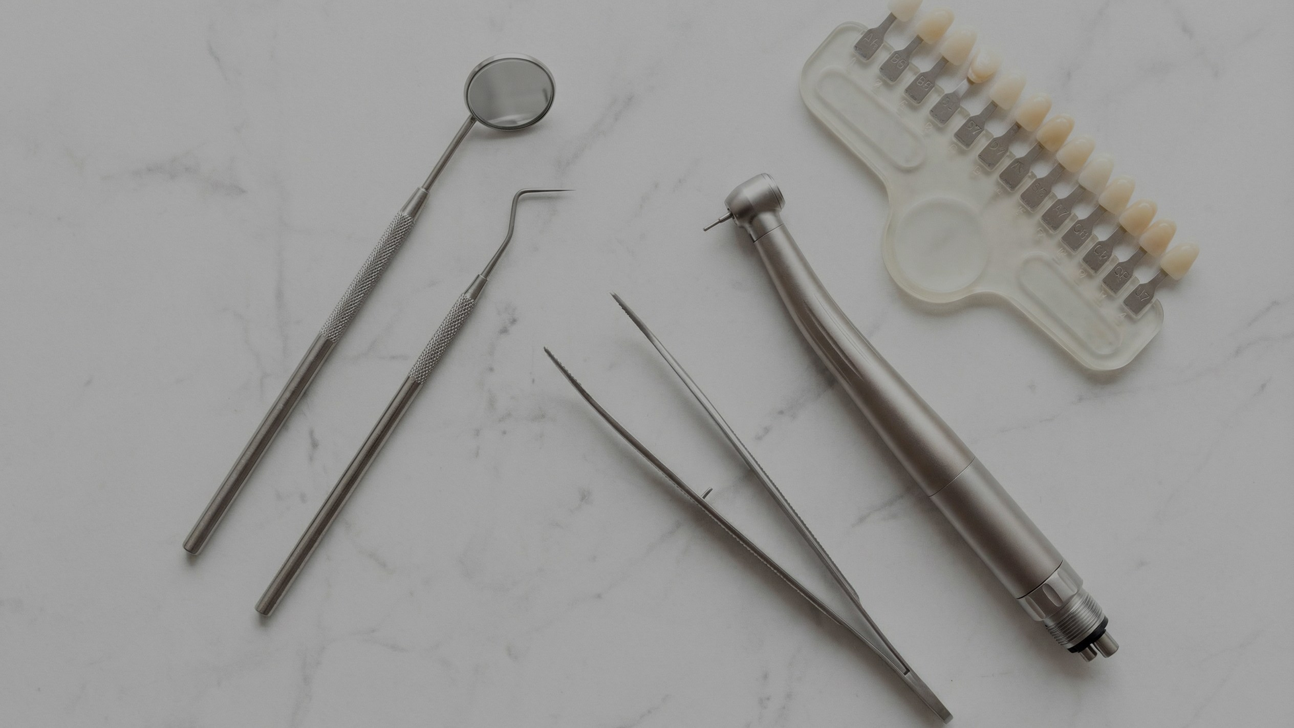 Кейс: фотосъемка для стоматологии — врач, пациент, кабинет. Фотограф Василий Жуков | Портретная и бизнес-съемка в Москве под ключ