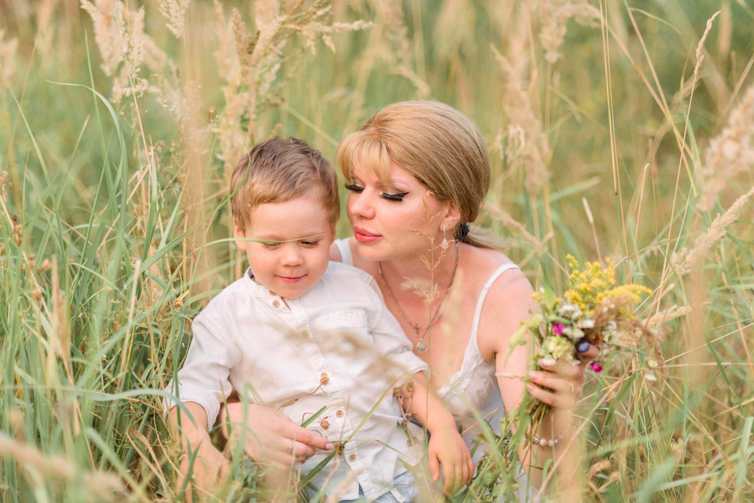 В поле. Фотограф Юлия Попова