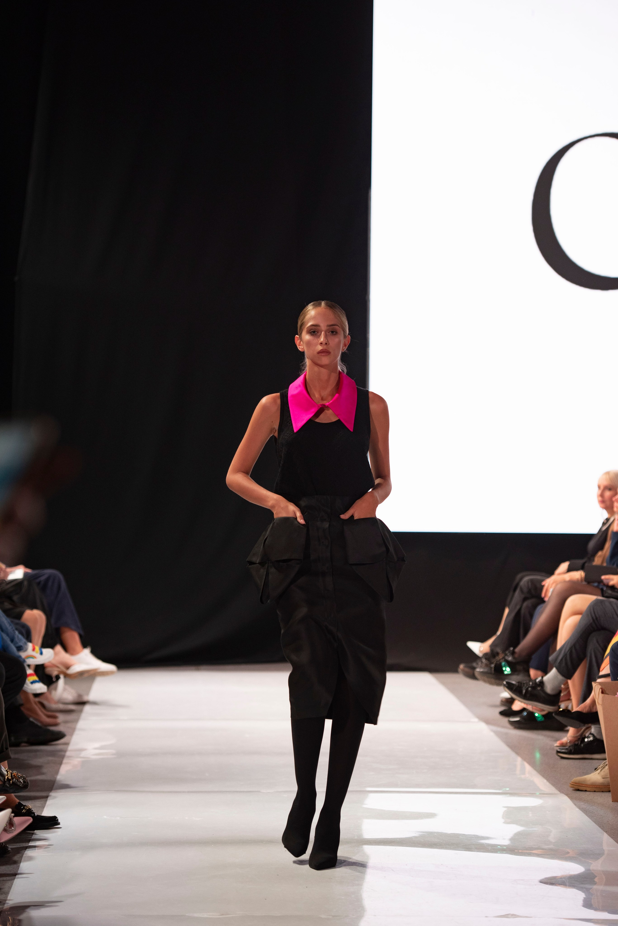 Фотограф на модельный показ. Свадебный, семейный, фэшн фотограф, школьный фотограф в Сочи