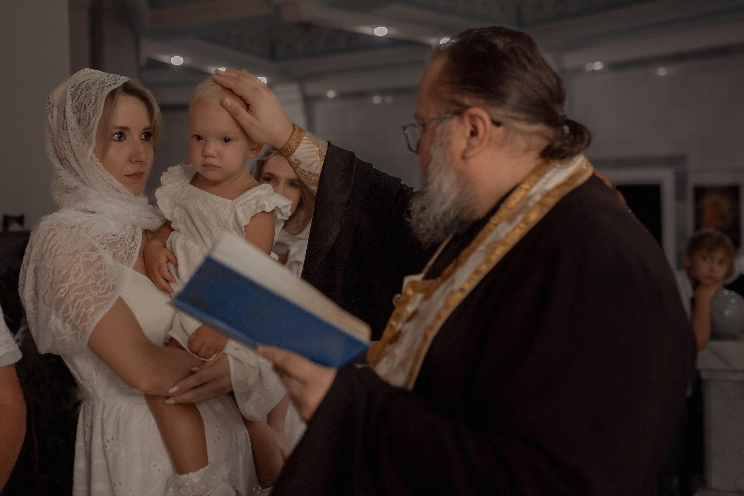 Крещение Алисы и Ксении. Фотограф на Крещение и Венчание в Ташкенте