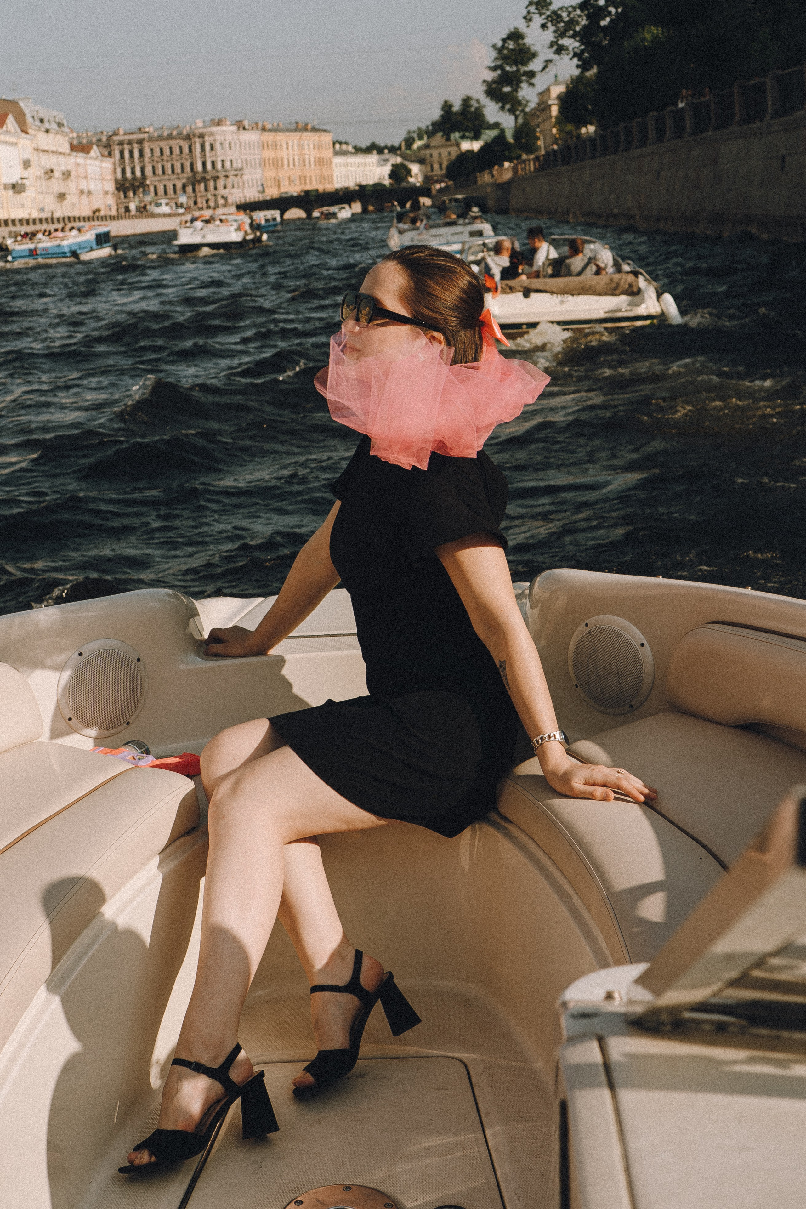 ДЕВИЧНИК НА КАТЕРЕ. Профессиональный фотограф, Санкт-Петербург — Виктория Богомолова