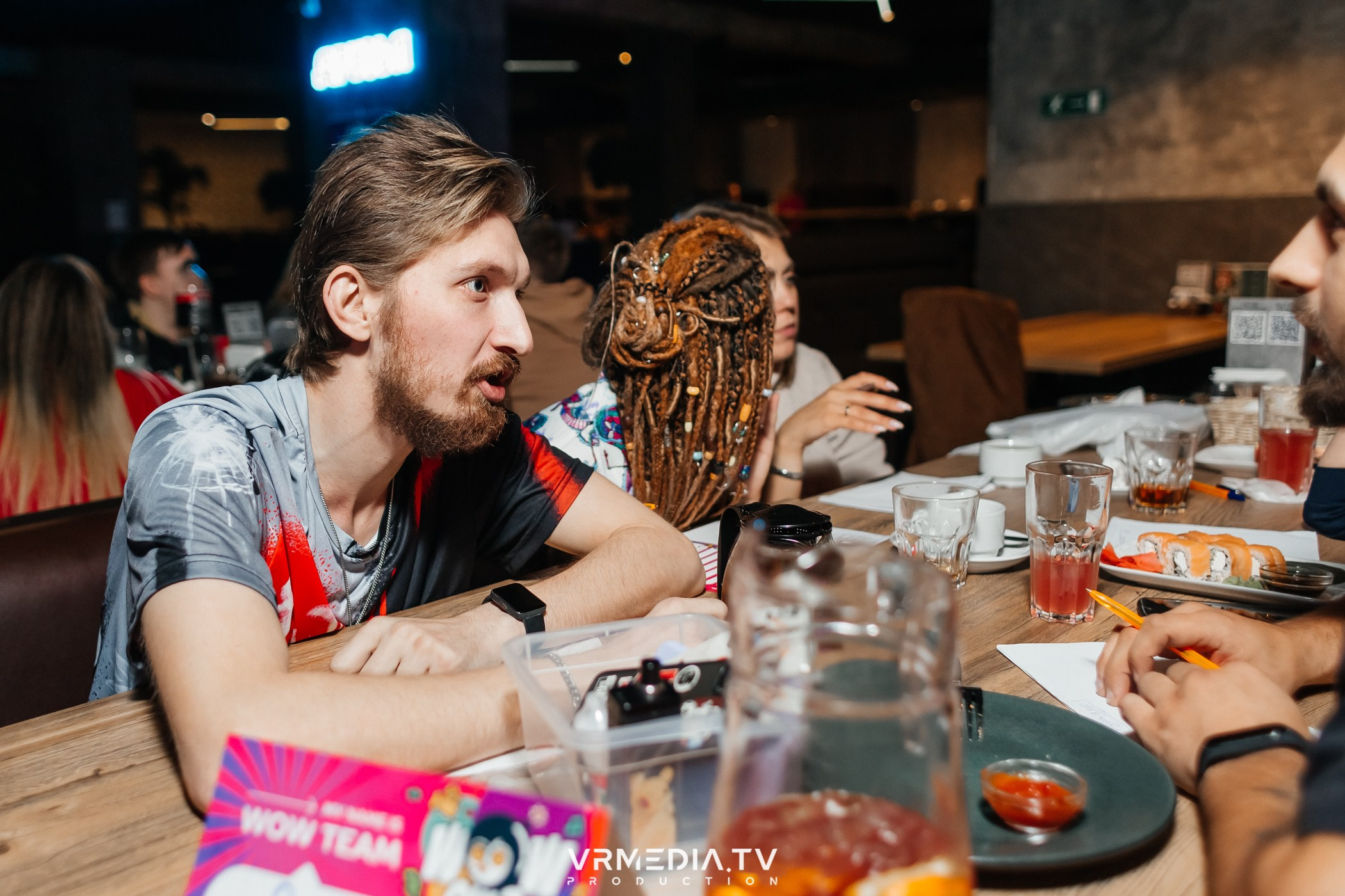 WoW QuiZ в баре «Друзья»