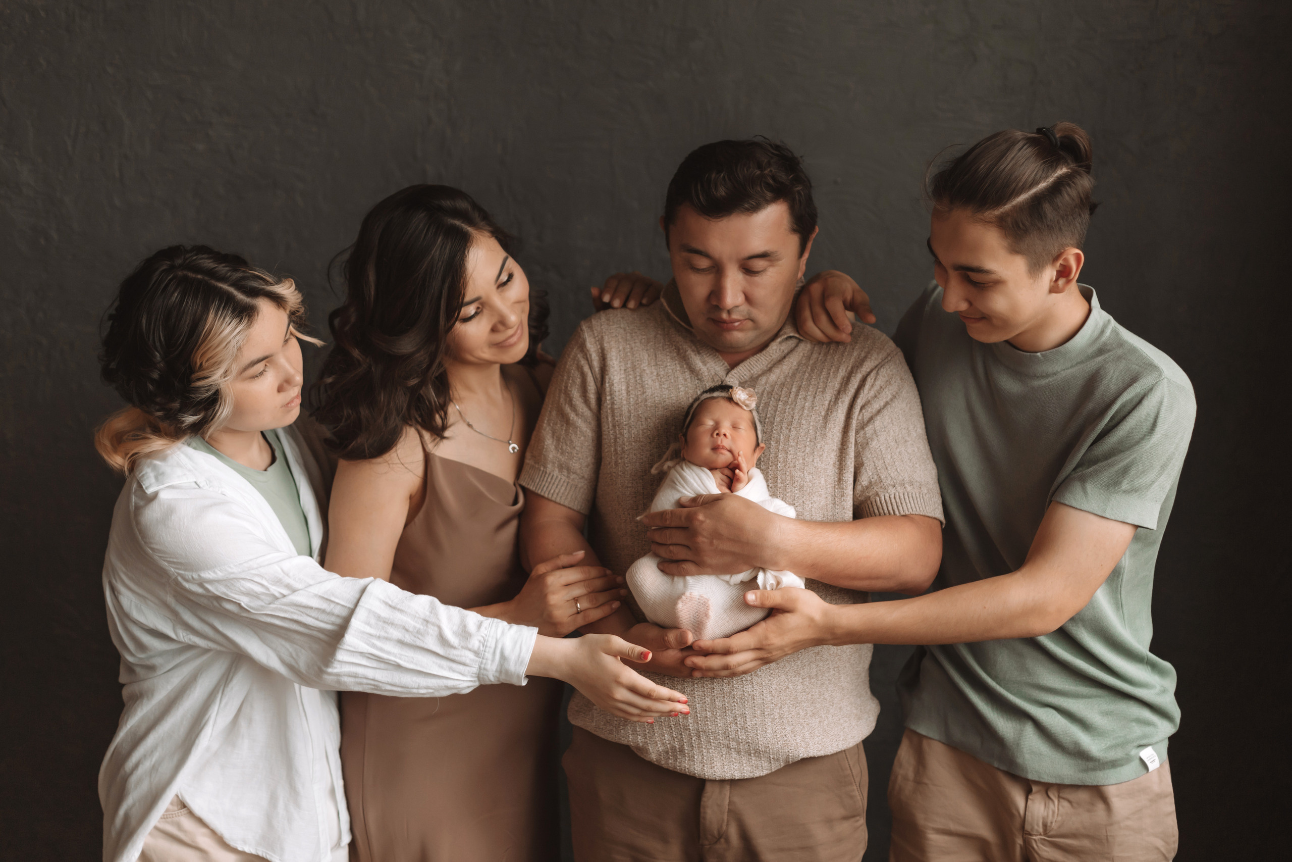 Ньюборн (природный стиль). Ваш семейный фотограф в Алматы