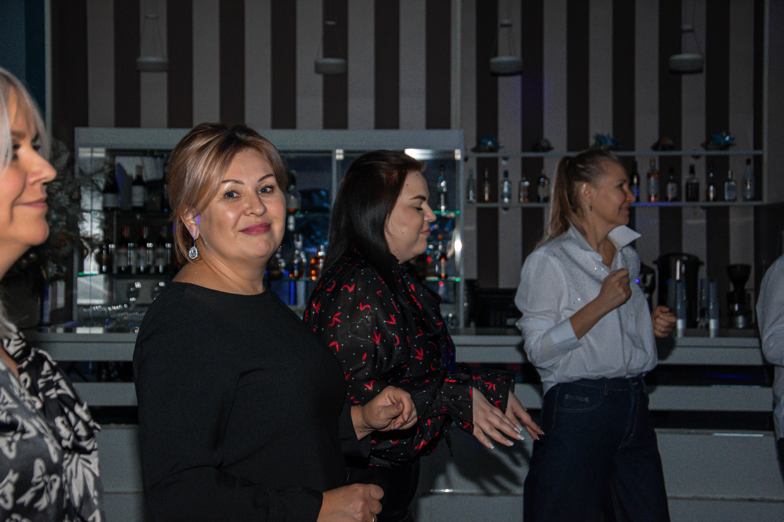 Корпоратив. Женский фотограф в Людиново и Киров