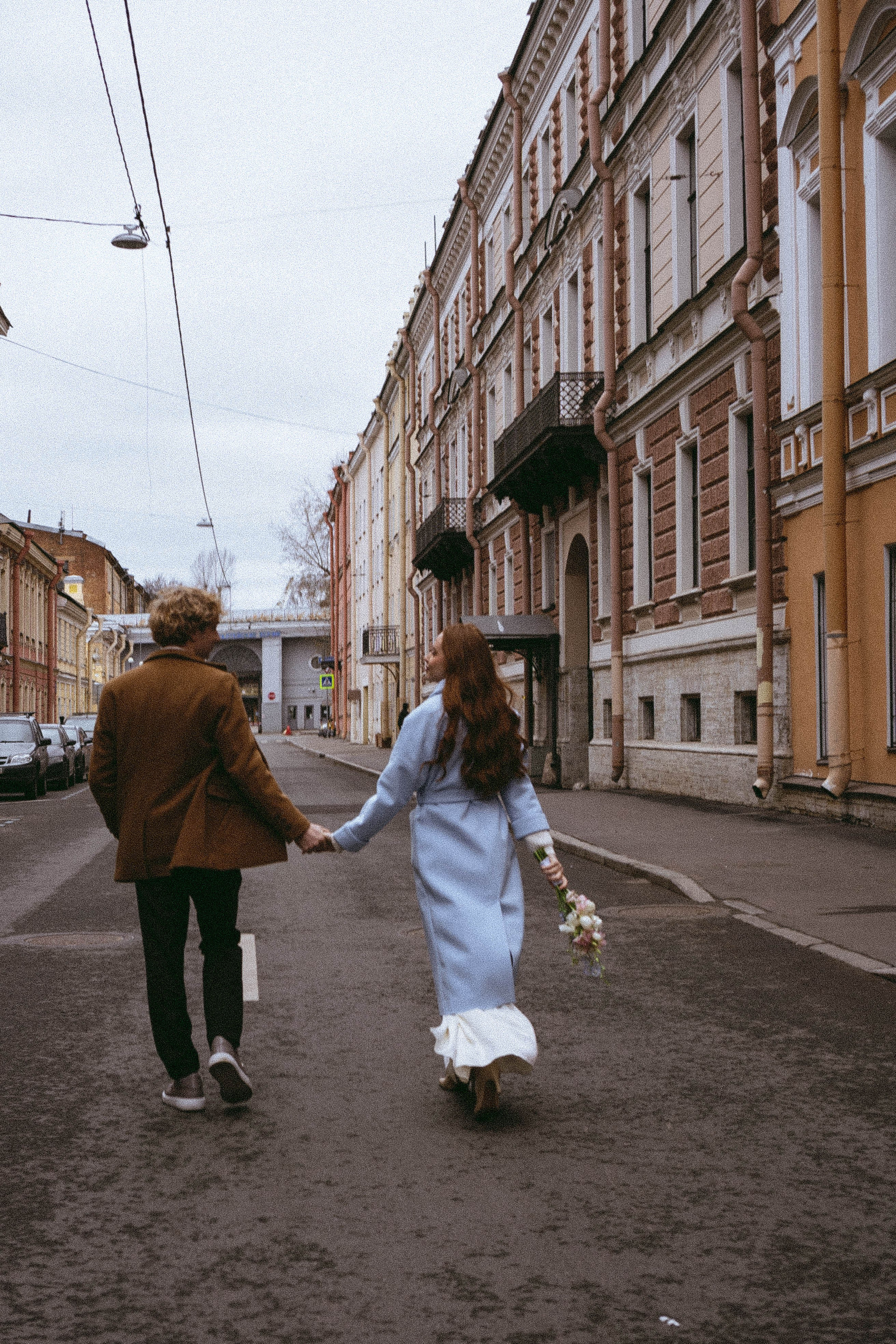 СВАДЕБНАЯ СЬЕМКА В ОТЕЛЕ. СБОРЫ ЖЕНИХА И НЕВЕСТЫ И ТАКЖЕ ТОР И ПОДГОТОВКА К ПРОГУЛКЕ И ПРОГУЛКА ПО ПЕТРОГРАДКЕ. Профессиональный фотограф, Санкт-Петербург — Виктория Богомолова