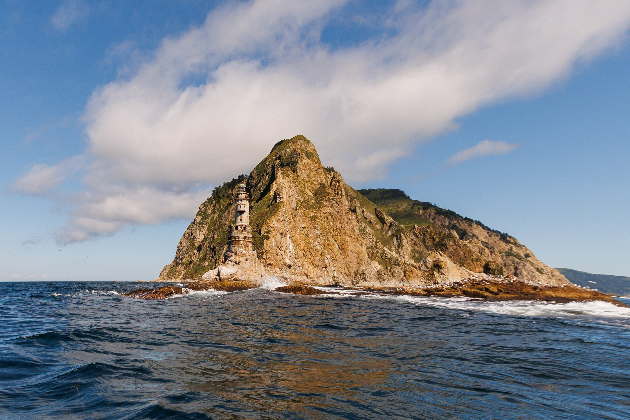 Маяк Анива. Свадебный, семейный и репортажный фотограф в Южно-Сахалинске Артур Петросян