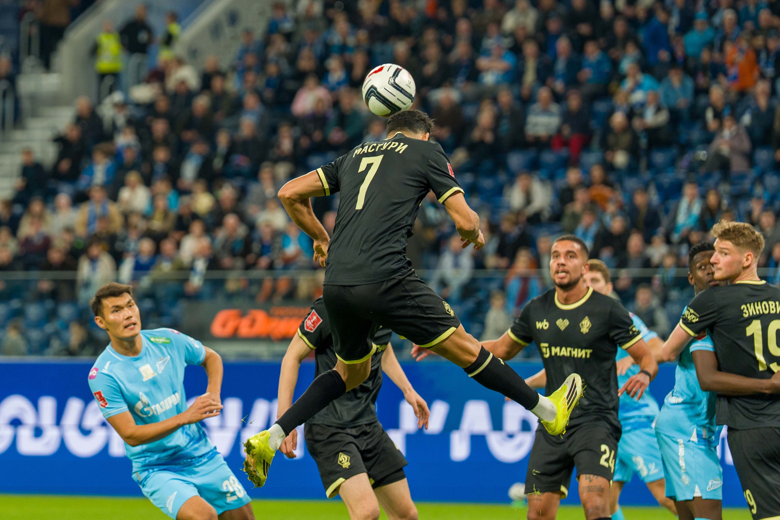 Зенит — Динамо Махачкала: репортажная съёмка ½ финала Кубка России | Фотограф Антон Гауф. Спортивный фотограф в Санкт-Петербурге | Антон Гауф