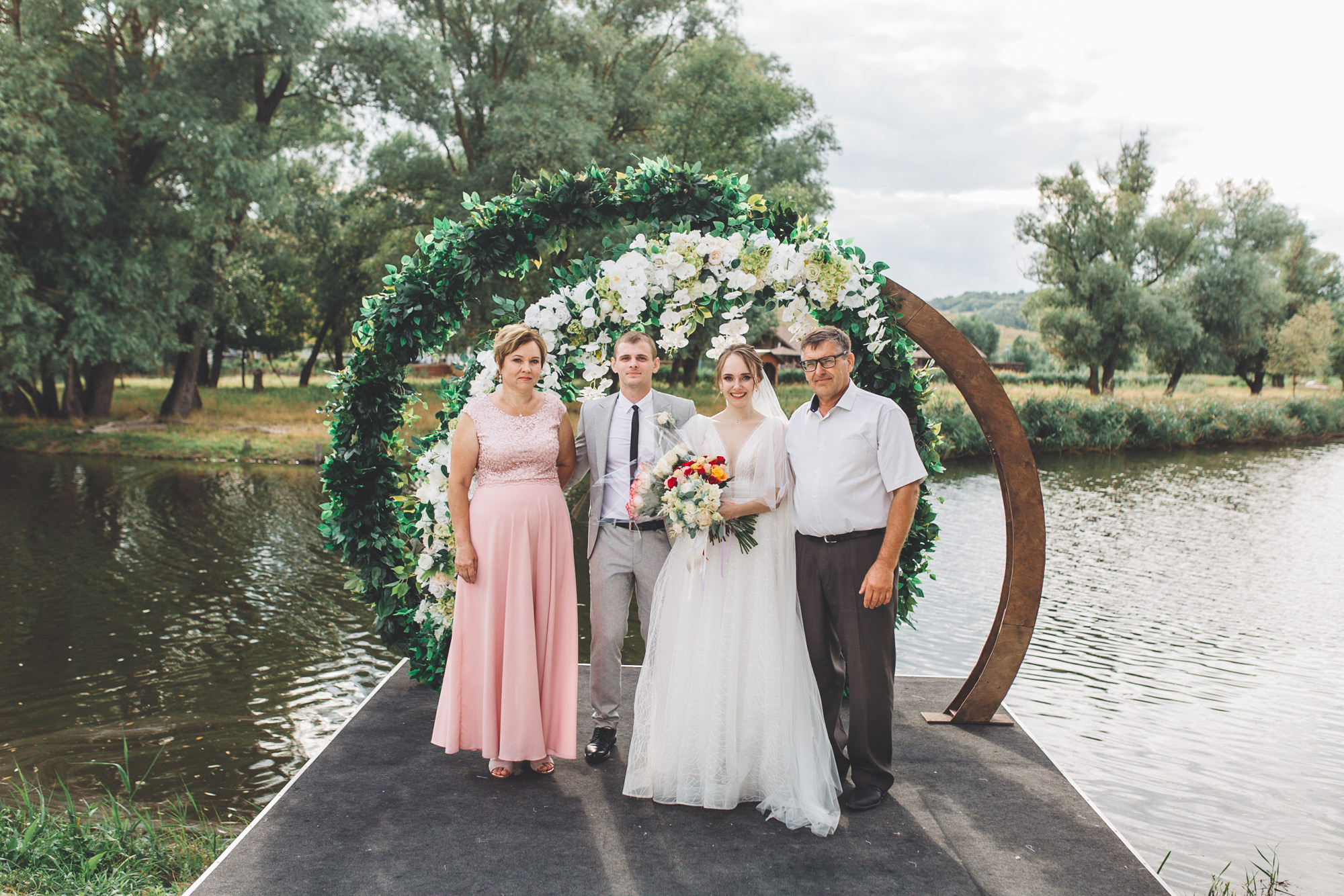 Քսենիա և Սաշա. Հարսանեկան լուսանկարչություն Հայաստանում Ադամյանների ընտանիքի կողմից