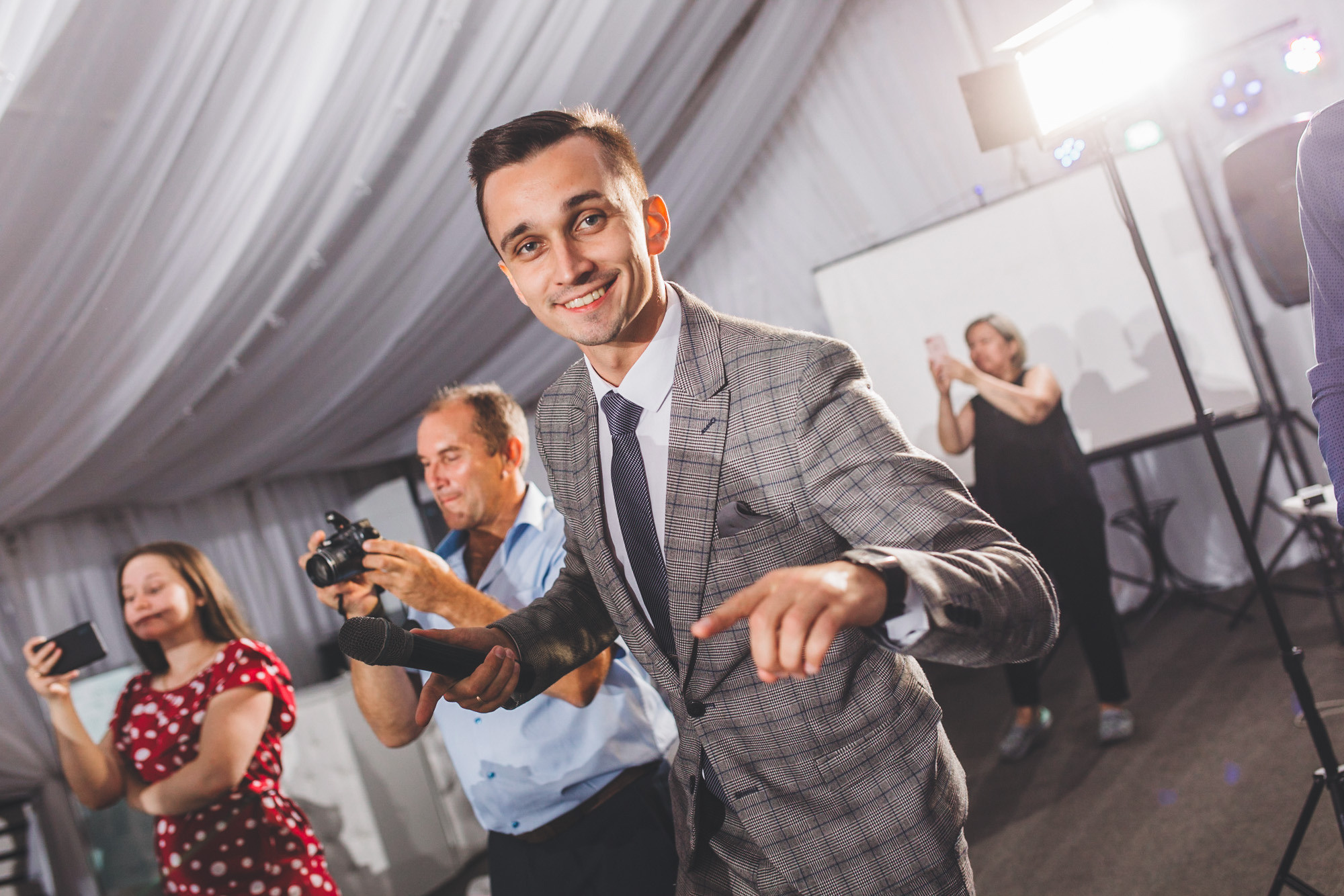 Քսենիա և Սաշա. Հարսանեկան լուսանկարչություն Հայաստանում Ադամյանների ընտանիքի կողմից