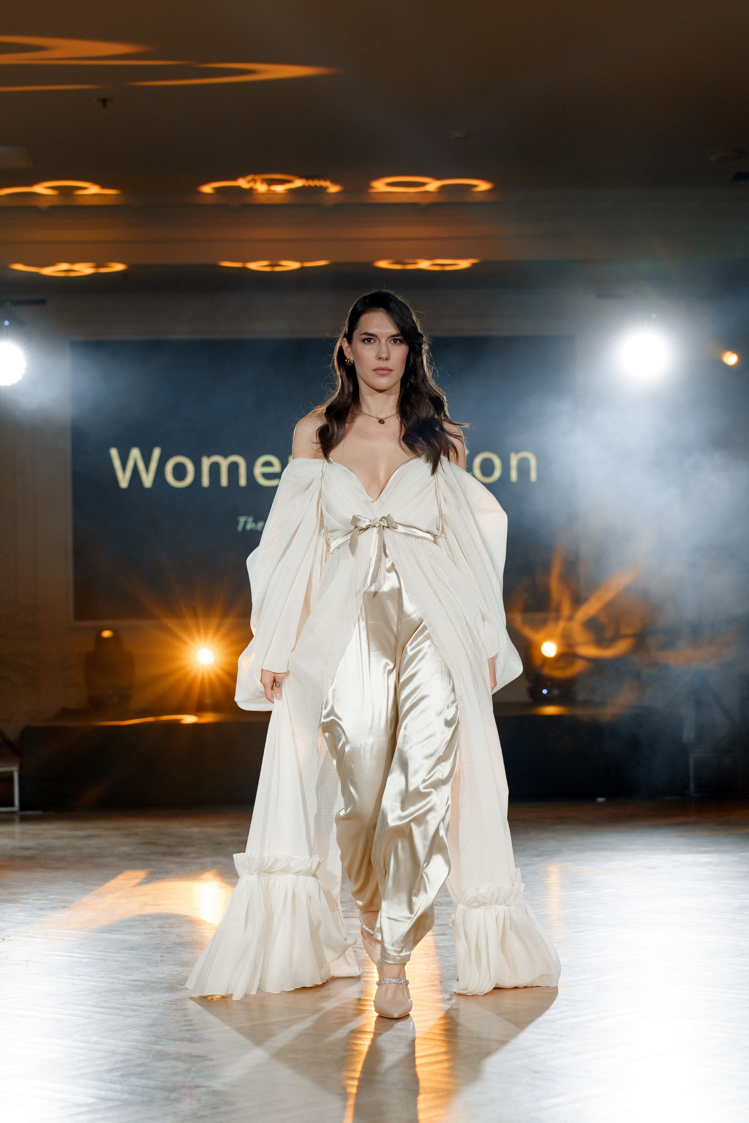 Выставка свадебных специалистов «Свадьба на 1000%». Свадебный фотограф в Санкт-Петербурге