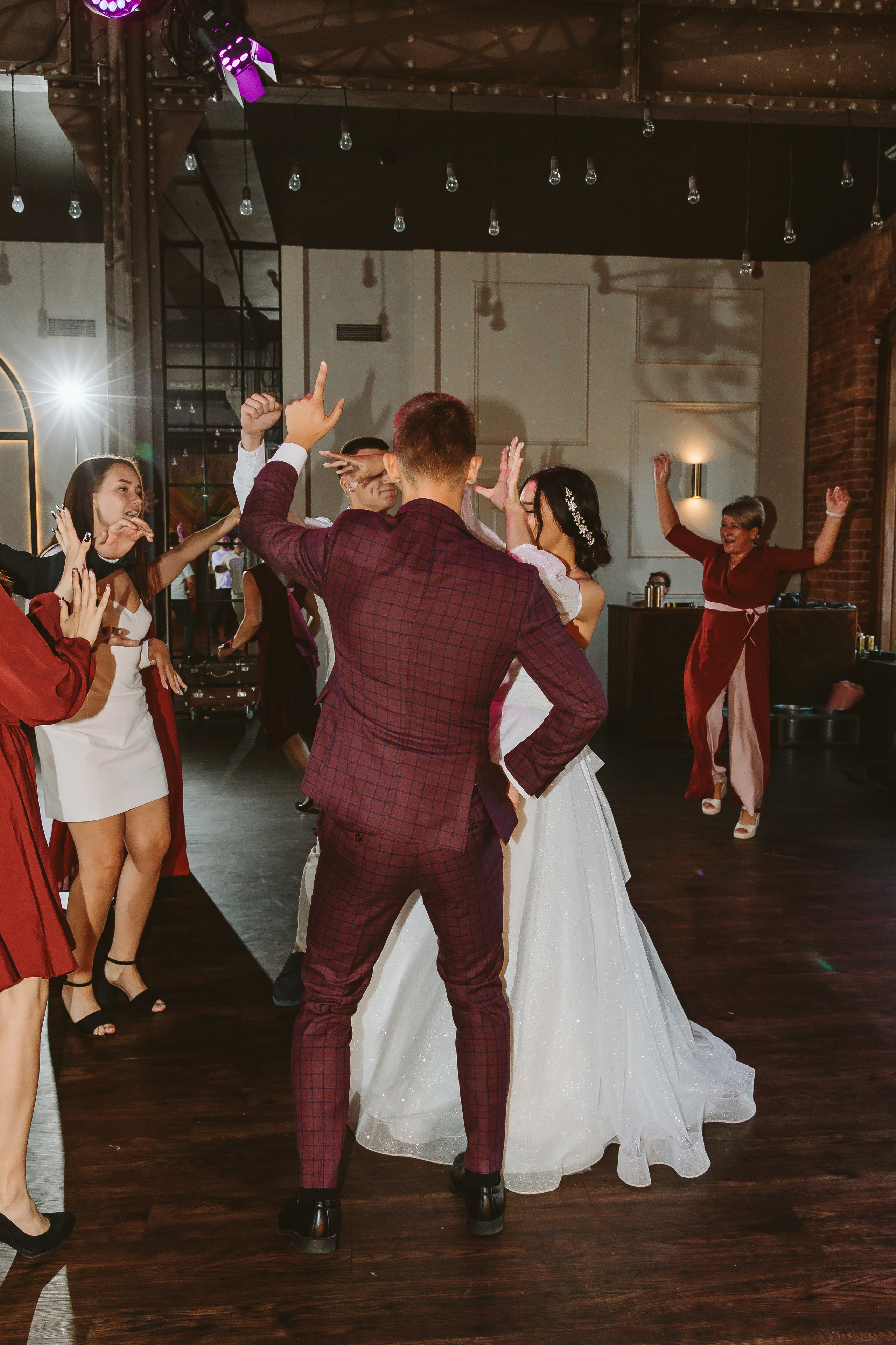 Руслан и Камилла. Свадебный фотограф и видеограф — Сергей и Дарья