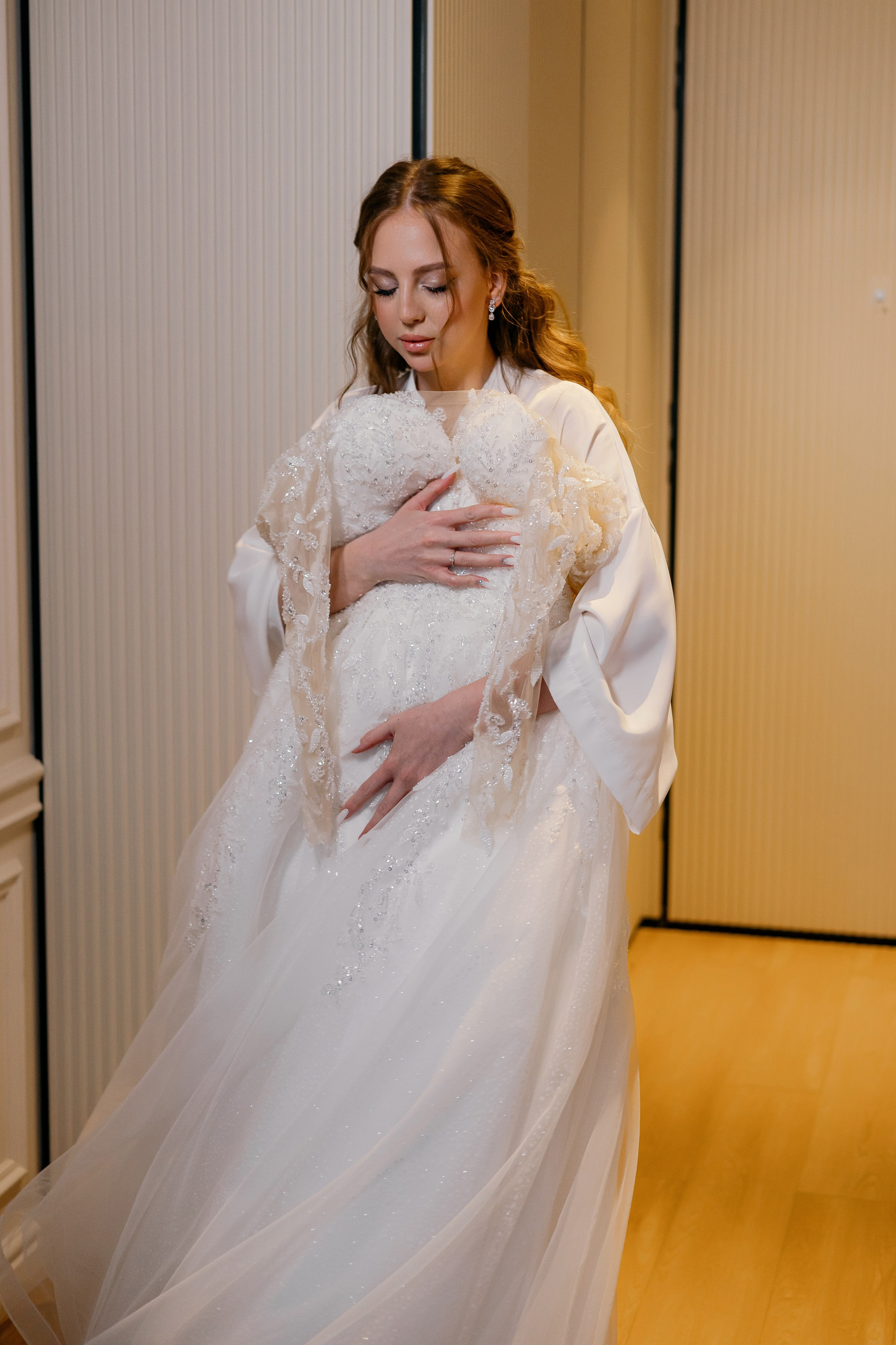 Свадебная фотосессия в Moscow Marriott Imperial Plaza. Свадебный фотограф Кирилл Шустров