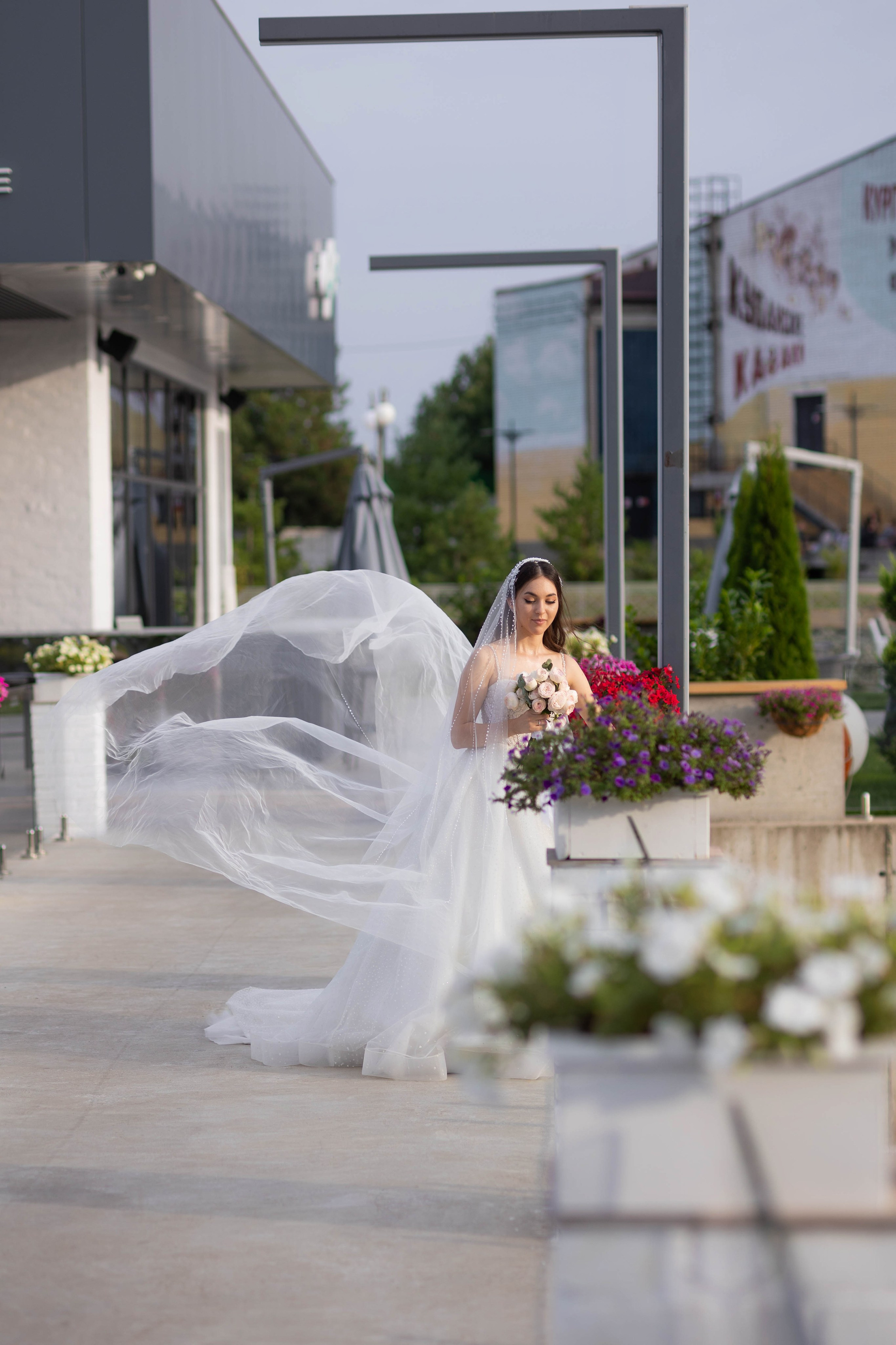 Милана и. Видеосьемка, фотосьемка свадеб, юбилеев, утренников в Краснодарском кр