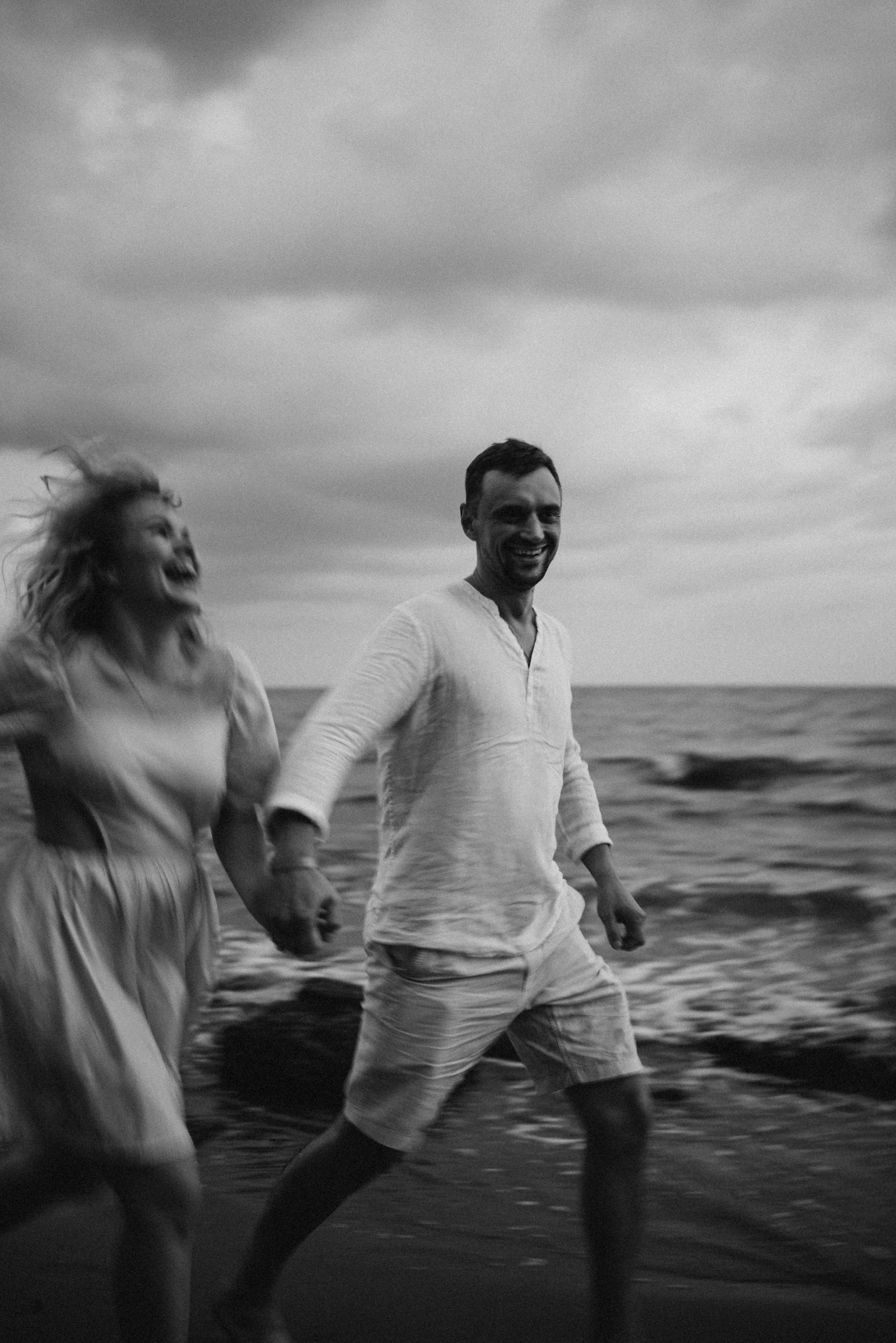 Съемка пары на море. Портретный и свадебный фотограф в Тбилиси • xeniqo