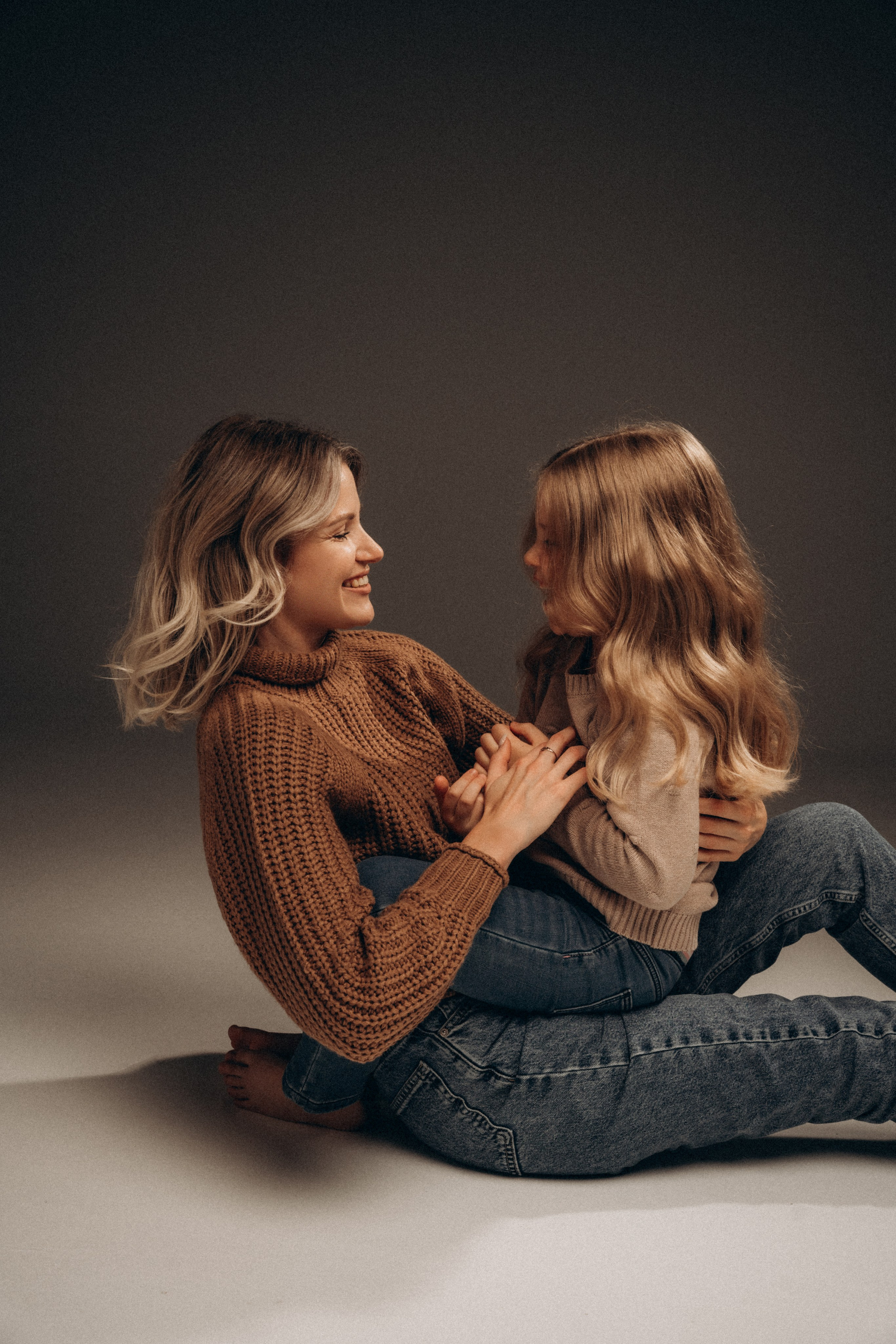 Ольга и Сонечка. Фотограф Мария Миллс | Минск