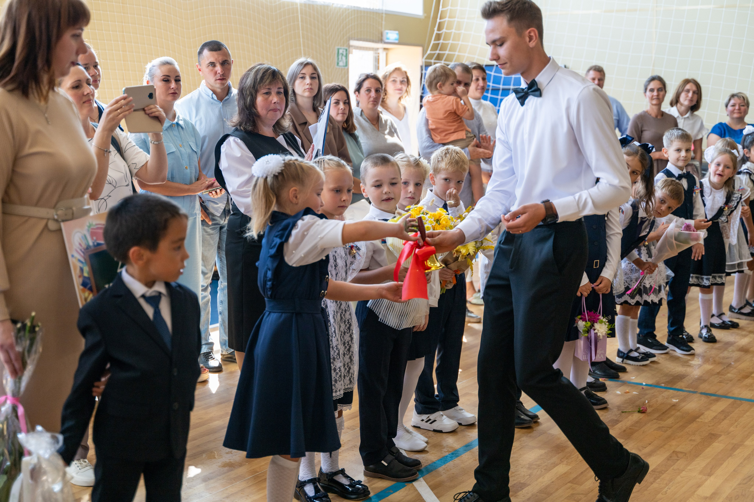 1 Сентября газопроводская школа 11 класс. Фотограф самых запоминающихся моментов Вашей жизни