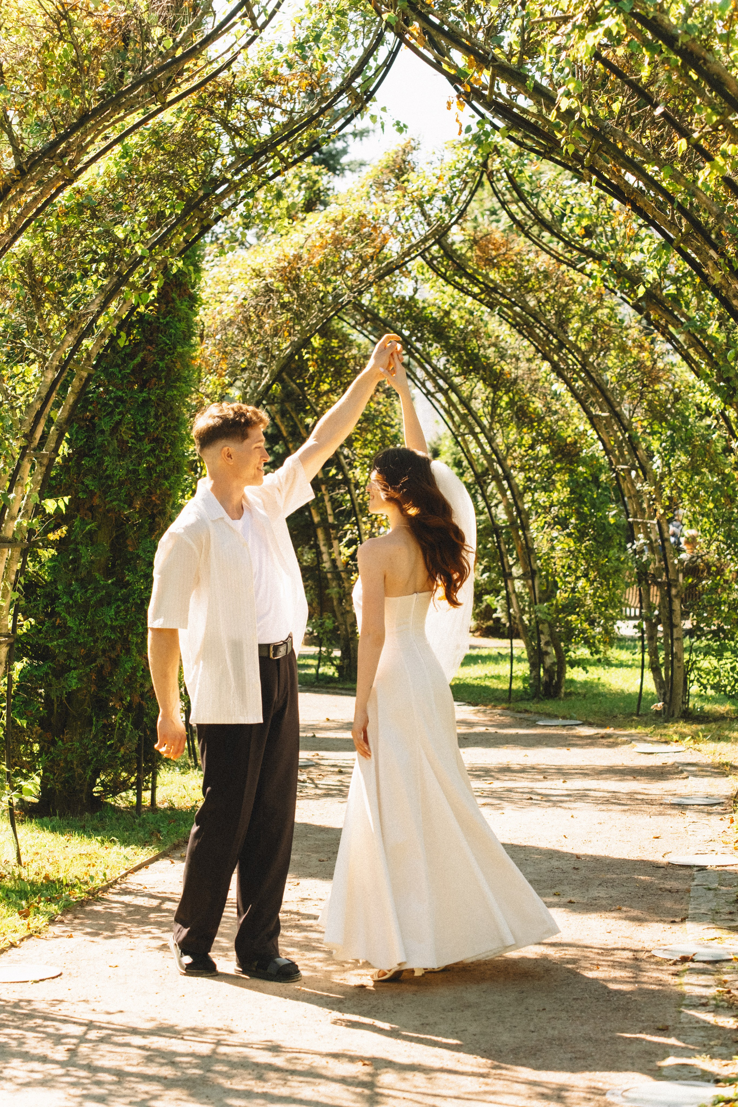 СВАДЕБНАЯ СЬЕМКА В ПЕТЕРГОФЕ И СЬЕМКА РЕПОРТАЖА В ЗАГСЕ ПЕТЕРГОФА. Профессиональный фотограф, Санкт-Петербург — Виктория Богомолова