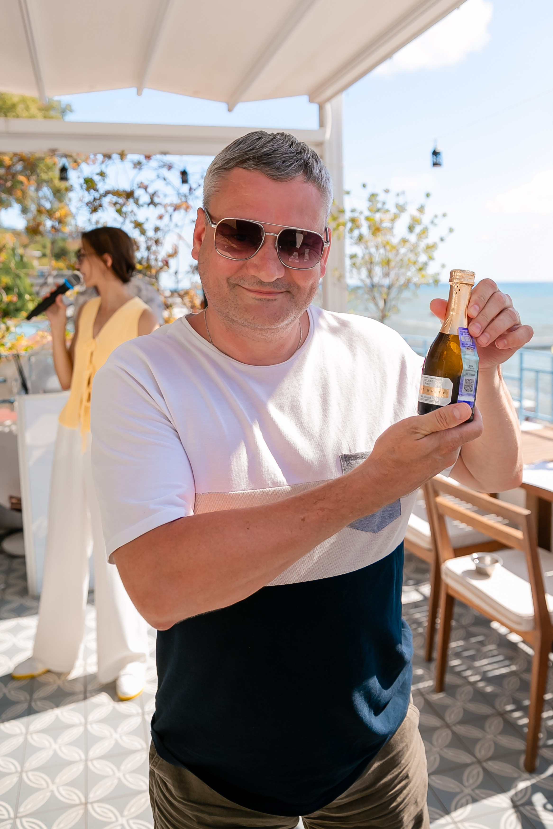 «Похмельный рейв» в ресторане DELMAR. Репортажный фотограф в Ялте Алексей Семёнов