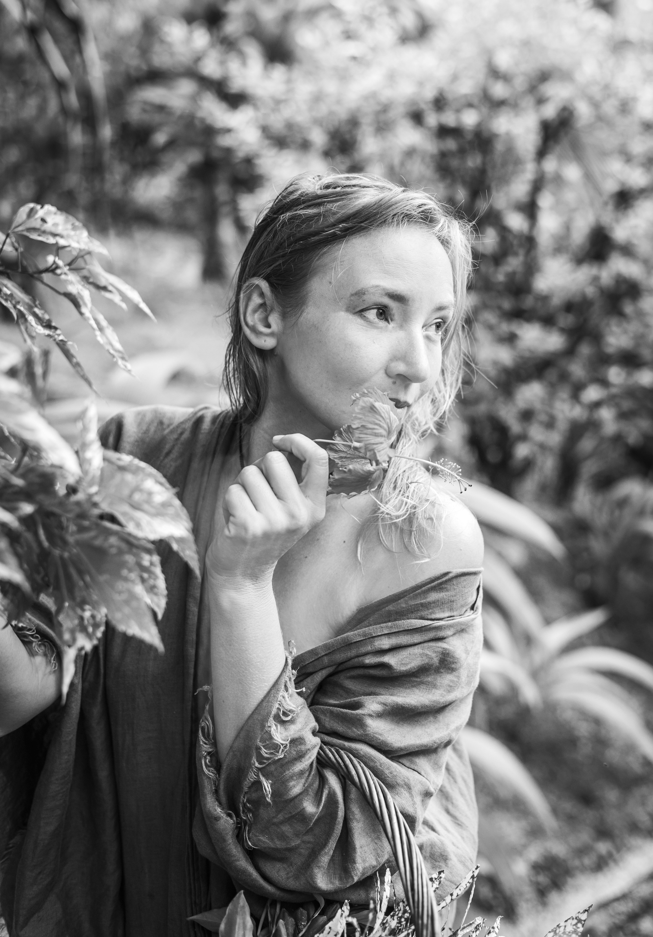 Nana sacral therapy master. Family, portrait, content photo in Costa Rica Evgeniya Besprozvannykh