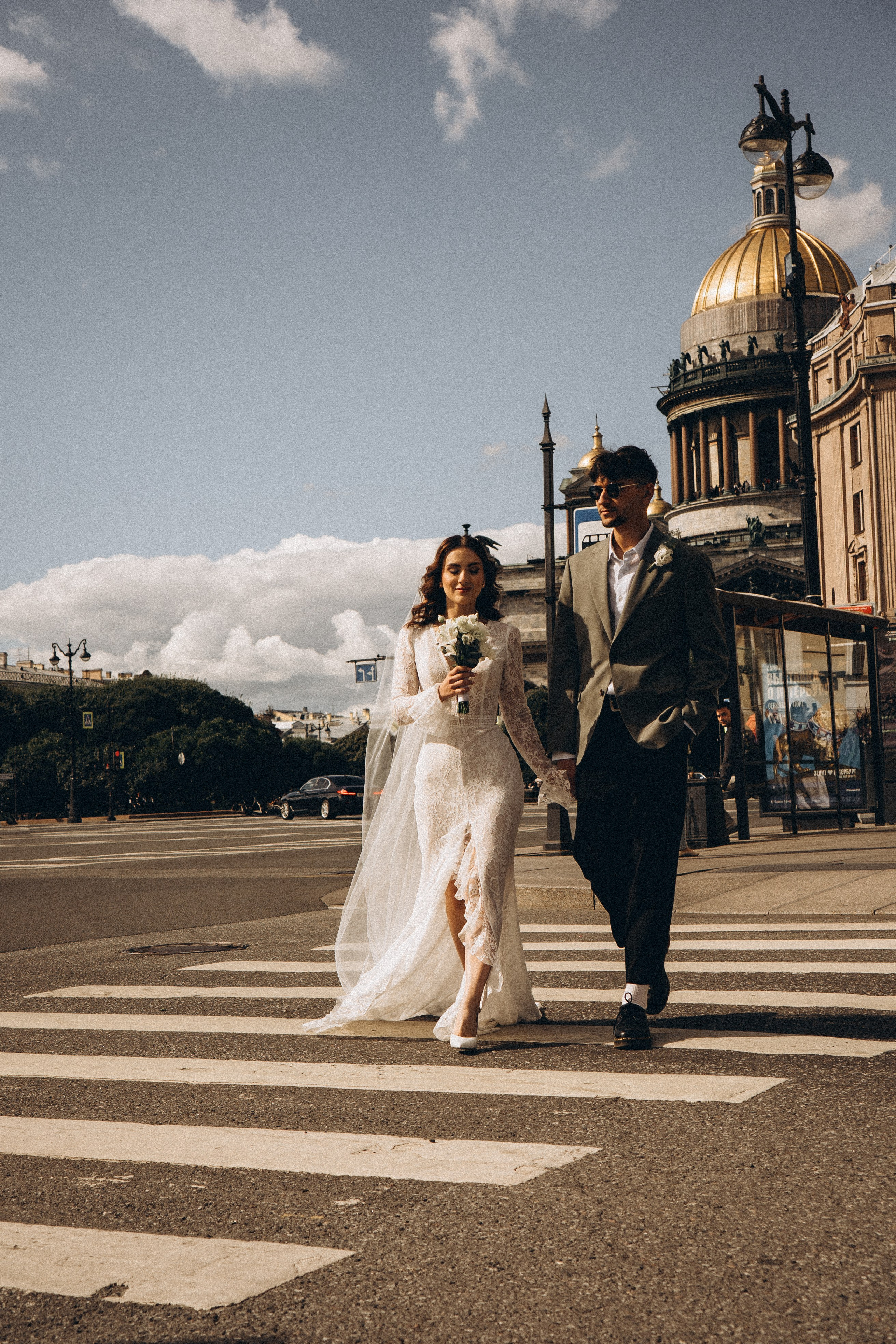 СВАДЕБНАЯ ПРОГУЛКА ВОЗЕ ИСАИКЕВСКОГО СОБОРА АСТОРИИ И ЗАКОНОДАЛЕТНОГО СОБРАНИЯ. Профессиональный фотограф, Санкт-Петербург — Виктория Богомолова