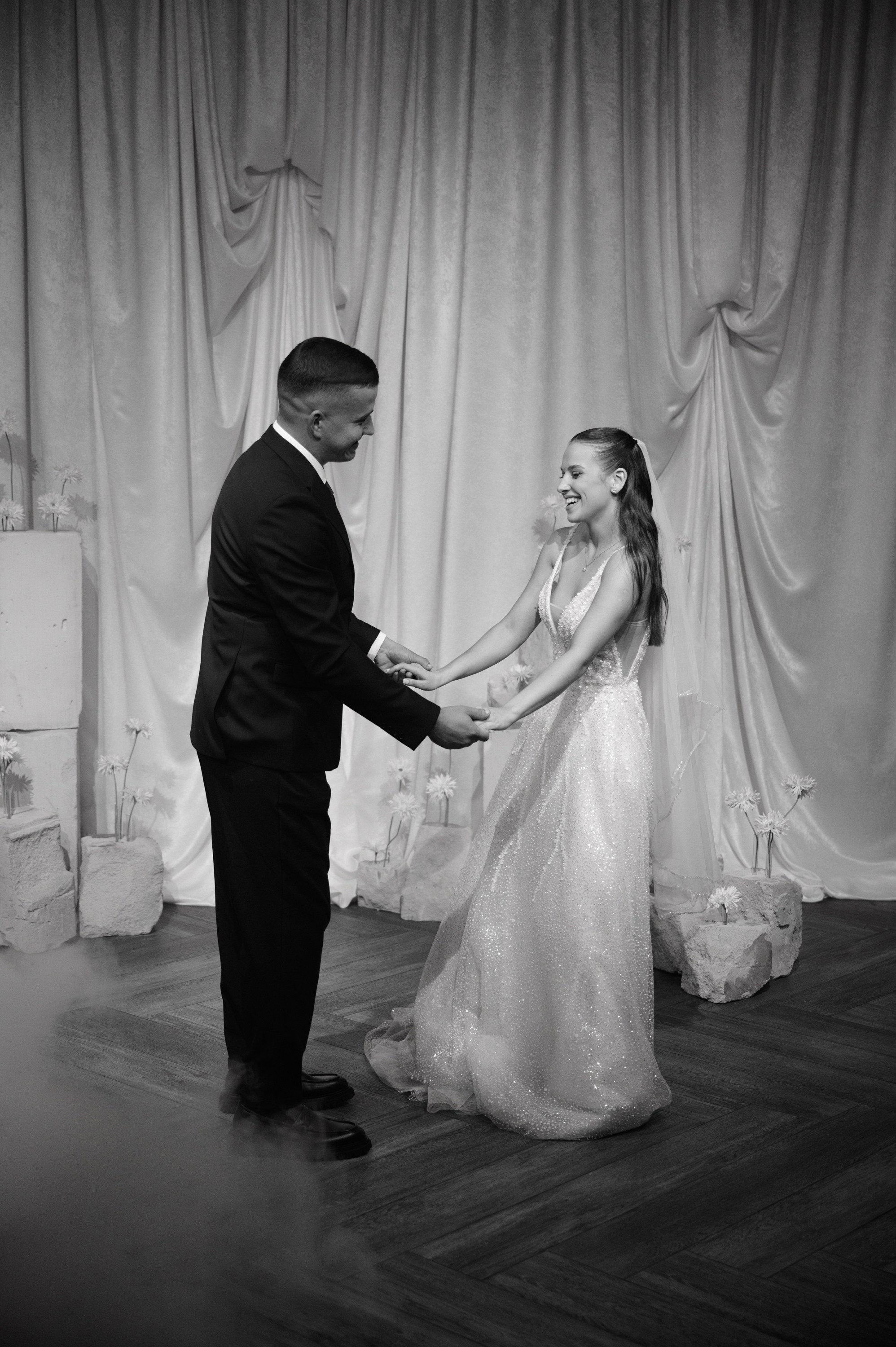 Антон и Виолета. Zhulanovilya